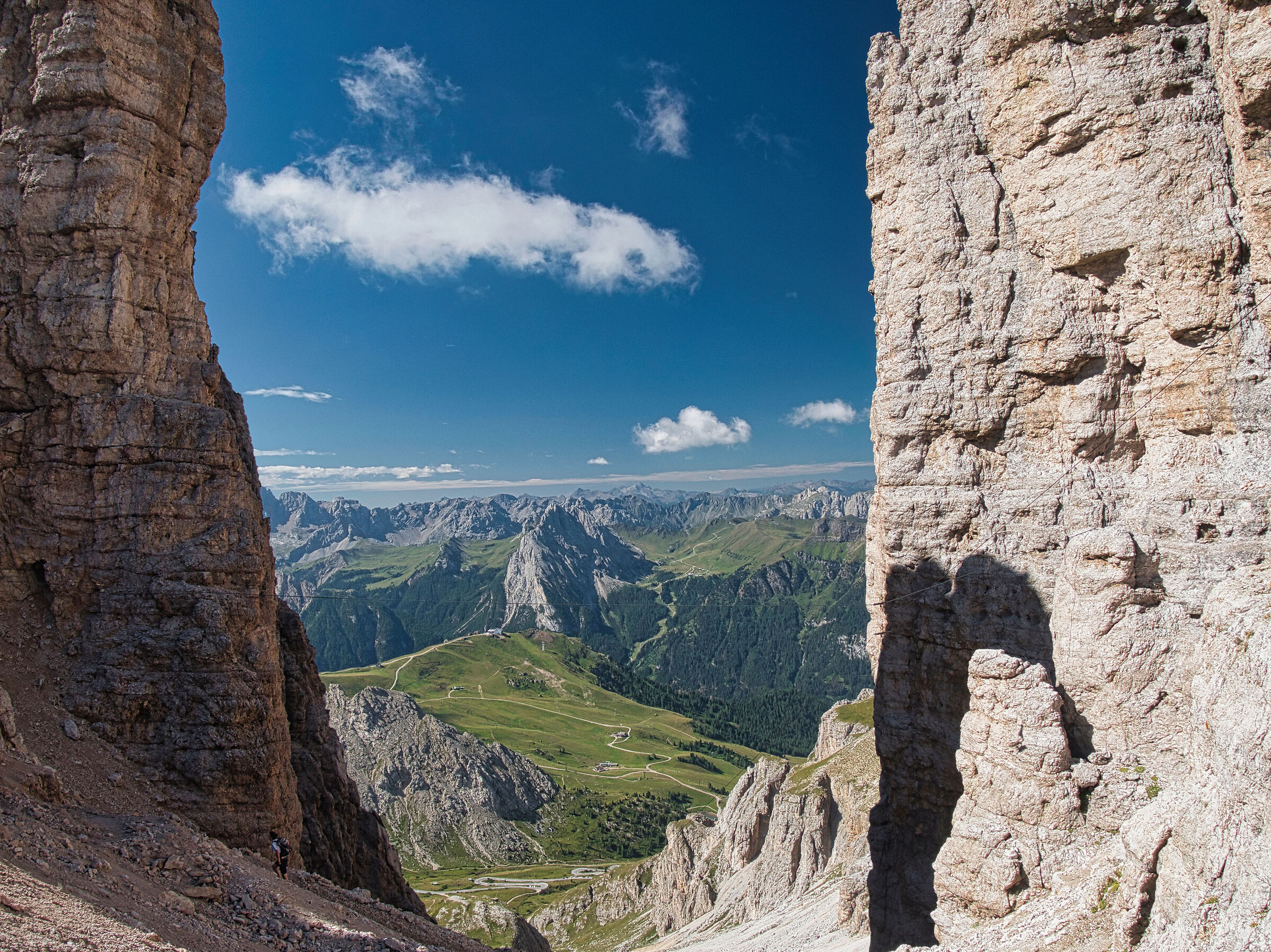 The waves of the Dolomite peaks from the Forcella Pordoi