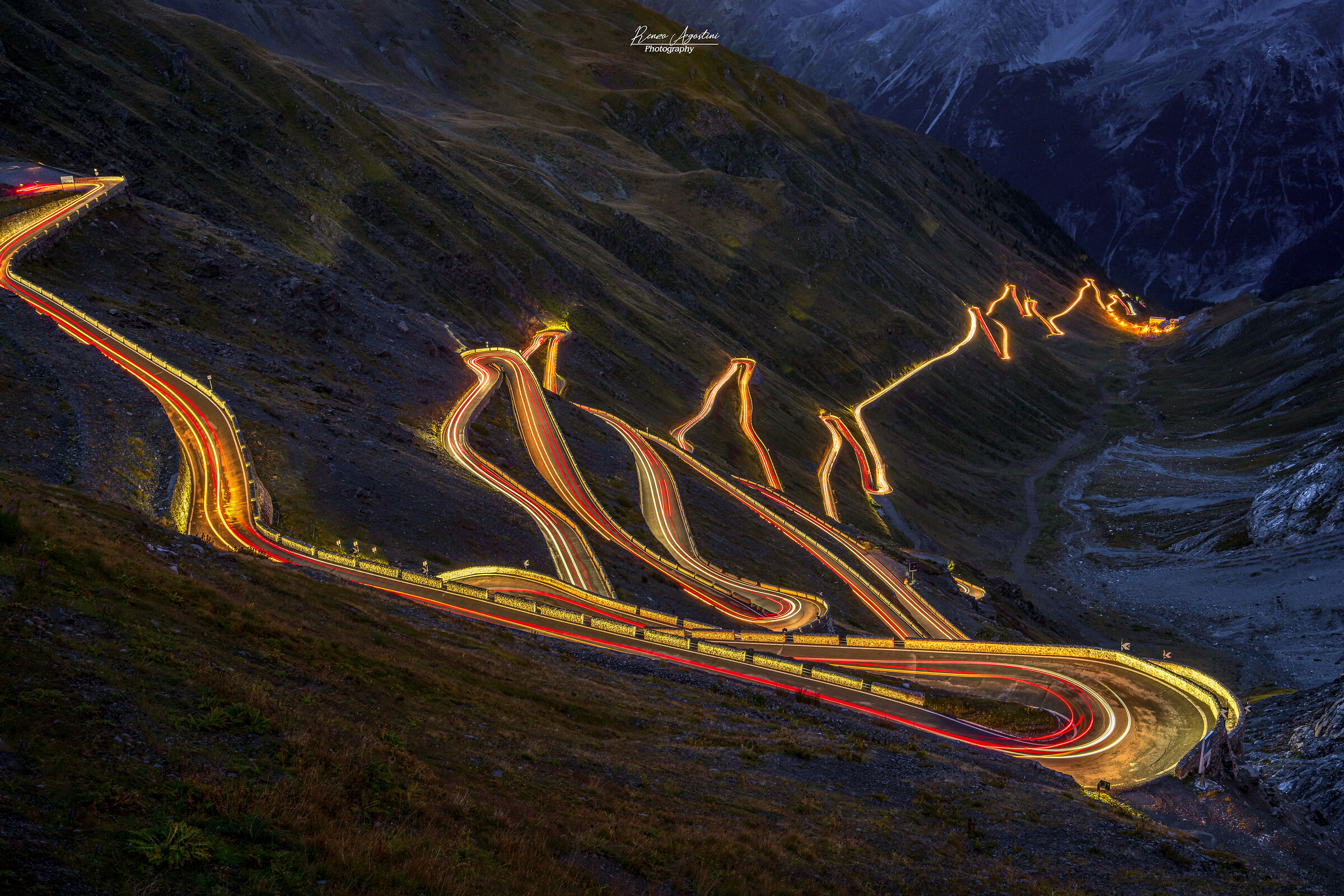 The light trails of the Stelvio