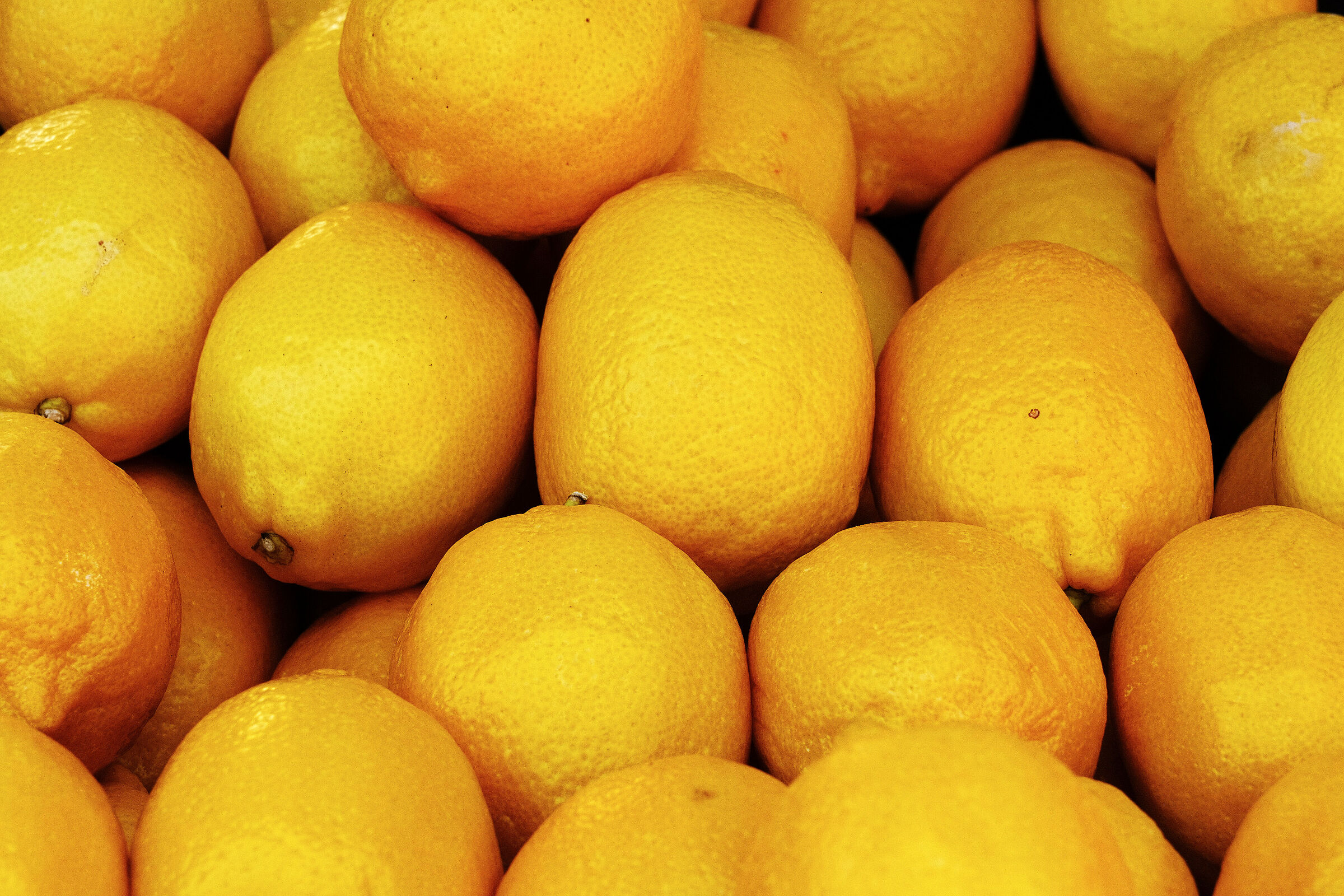 Lemon yellow