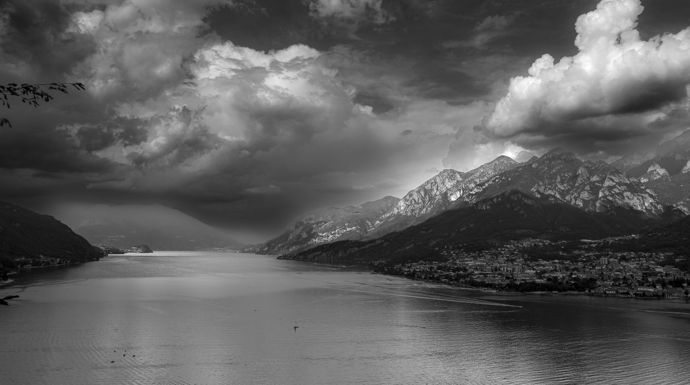 Temporale sull'alto Lario