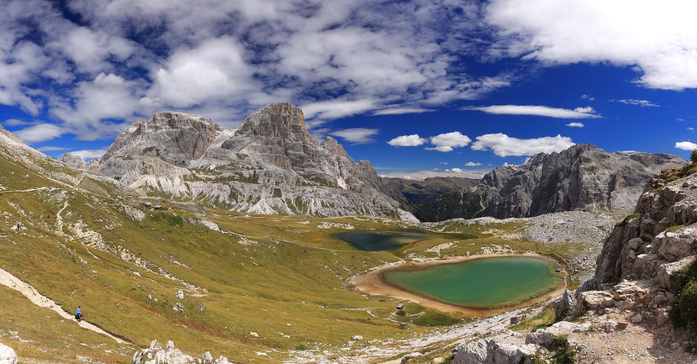 Lakes of the floors, 2022