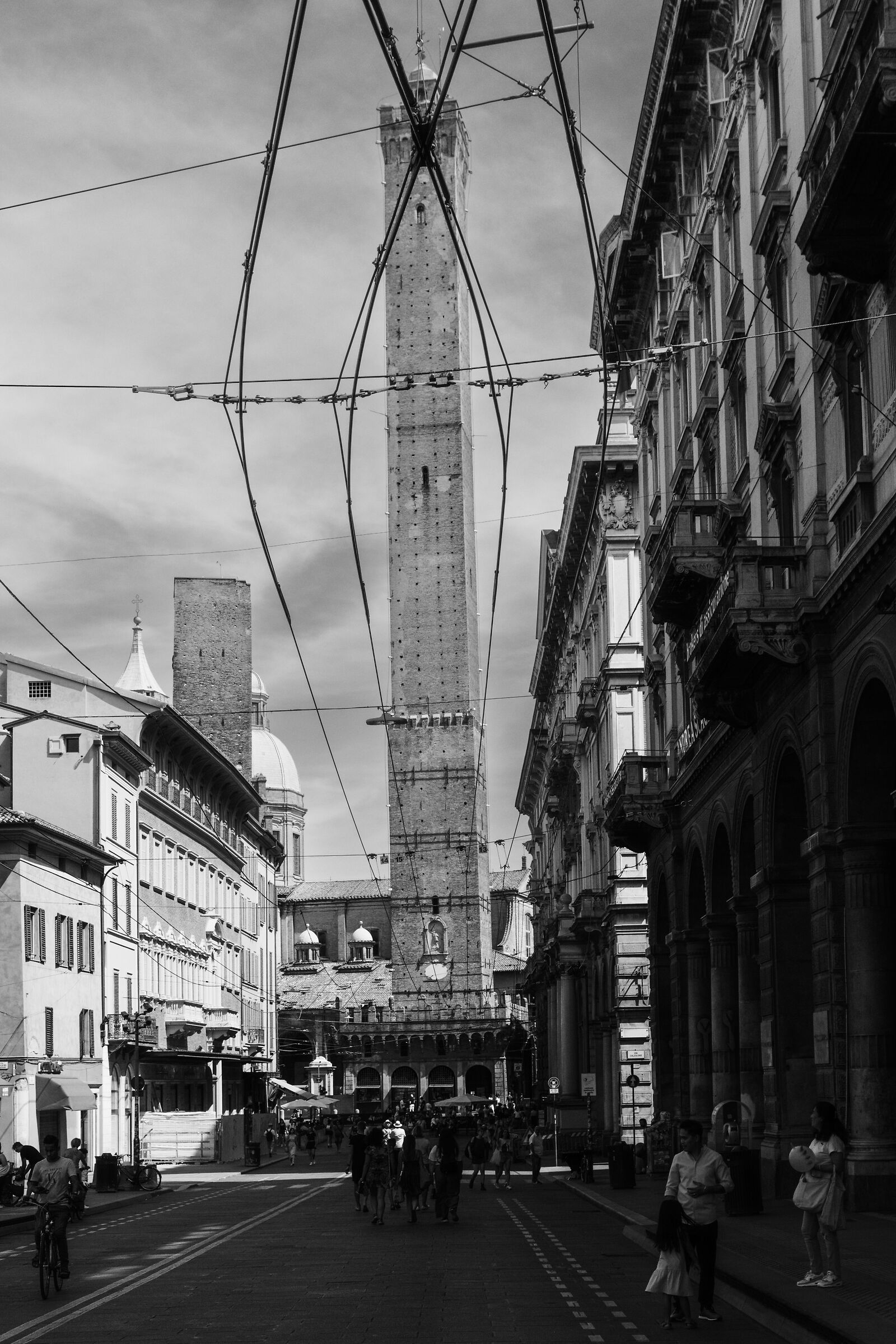 The tower embraced by the wires