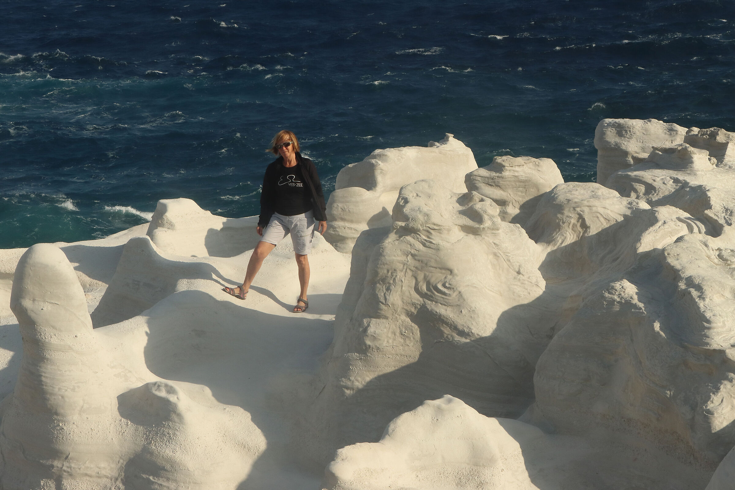 M I L O S - Sarakiniko "lunar"