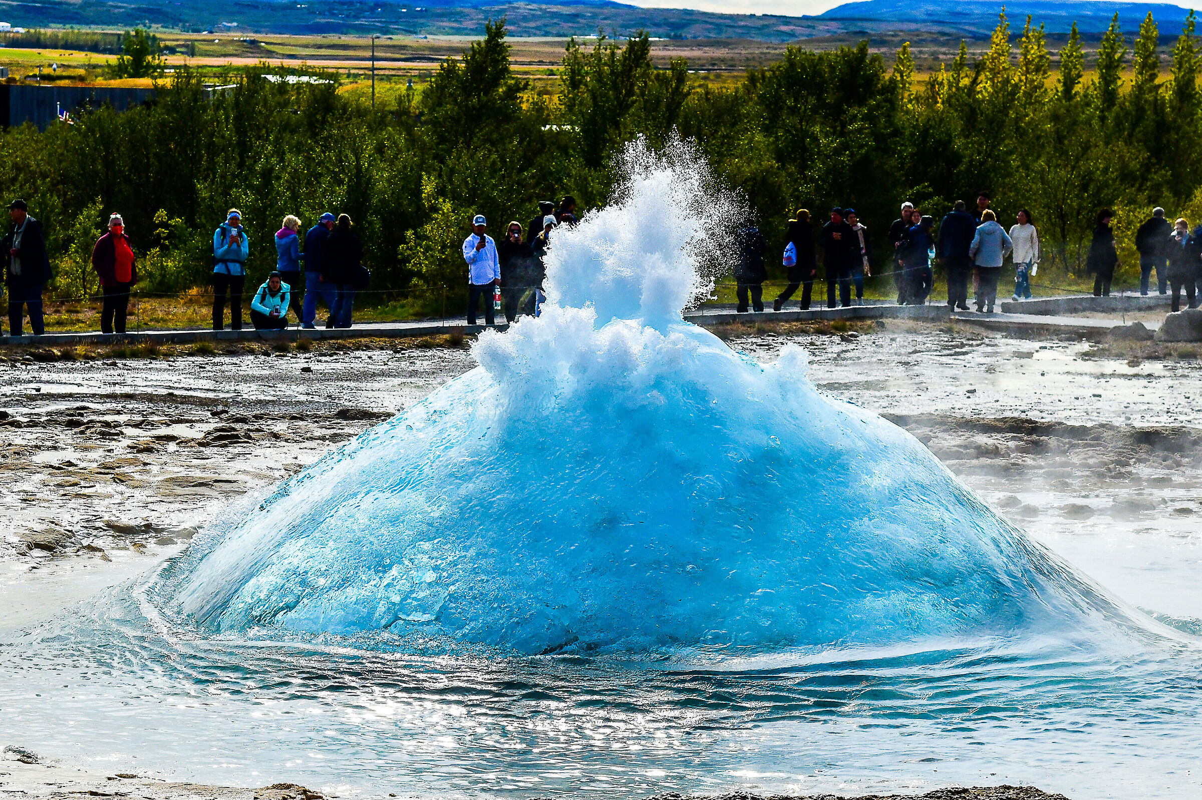 la bolla che precede il geyser
