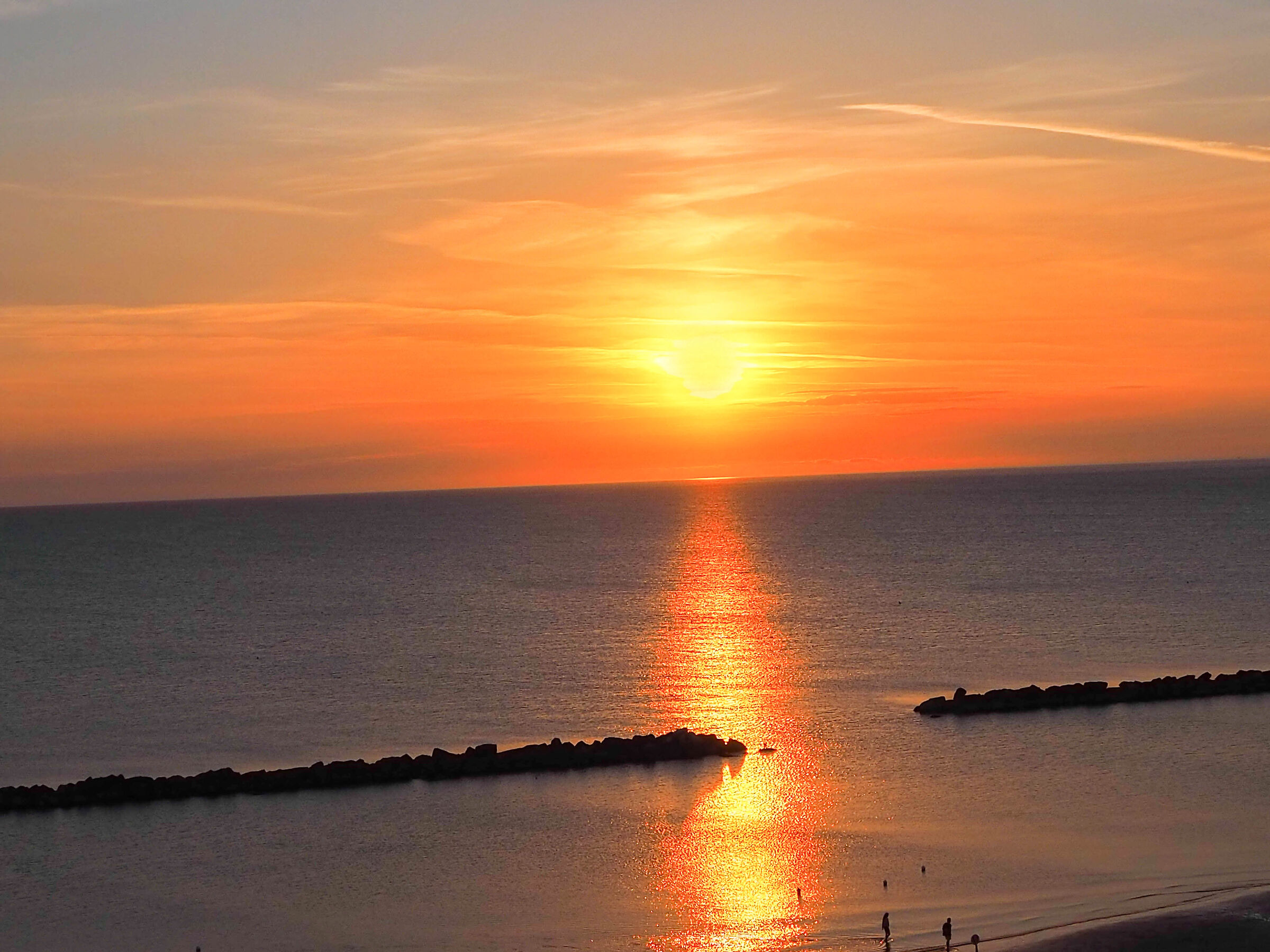 Alba sul mare di Pesaro