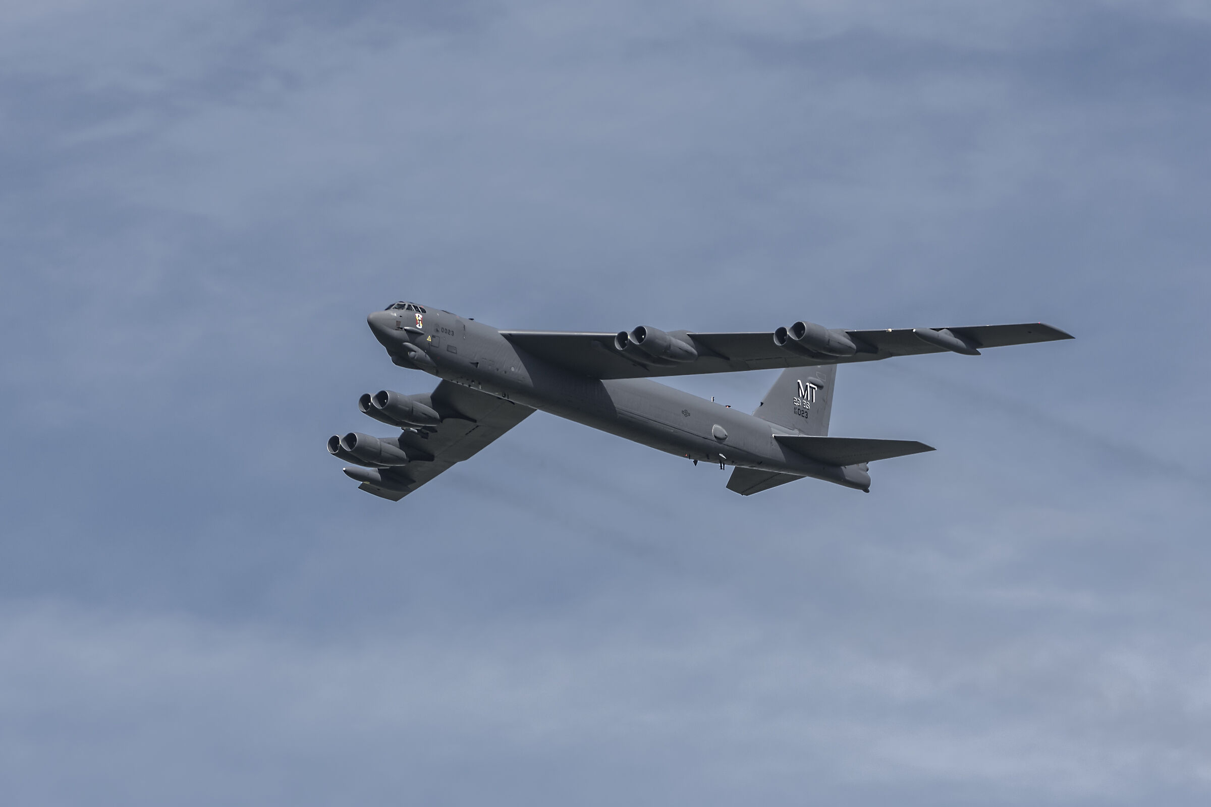 B 52