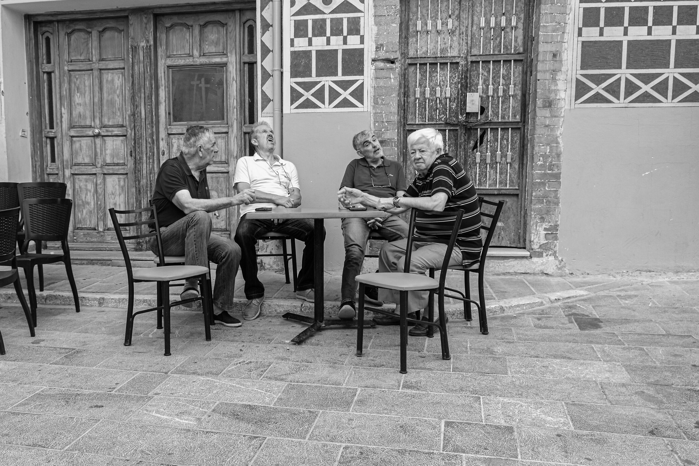 We were 4 friends at the bar - Pirgy - Chios island Greece