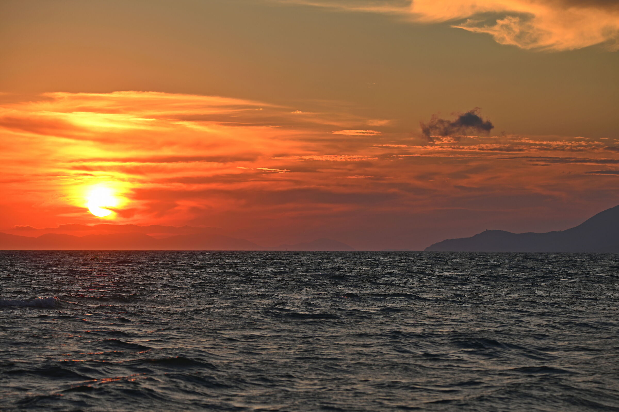 Guardando il tramonto