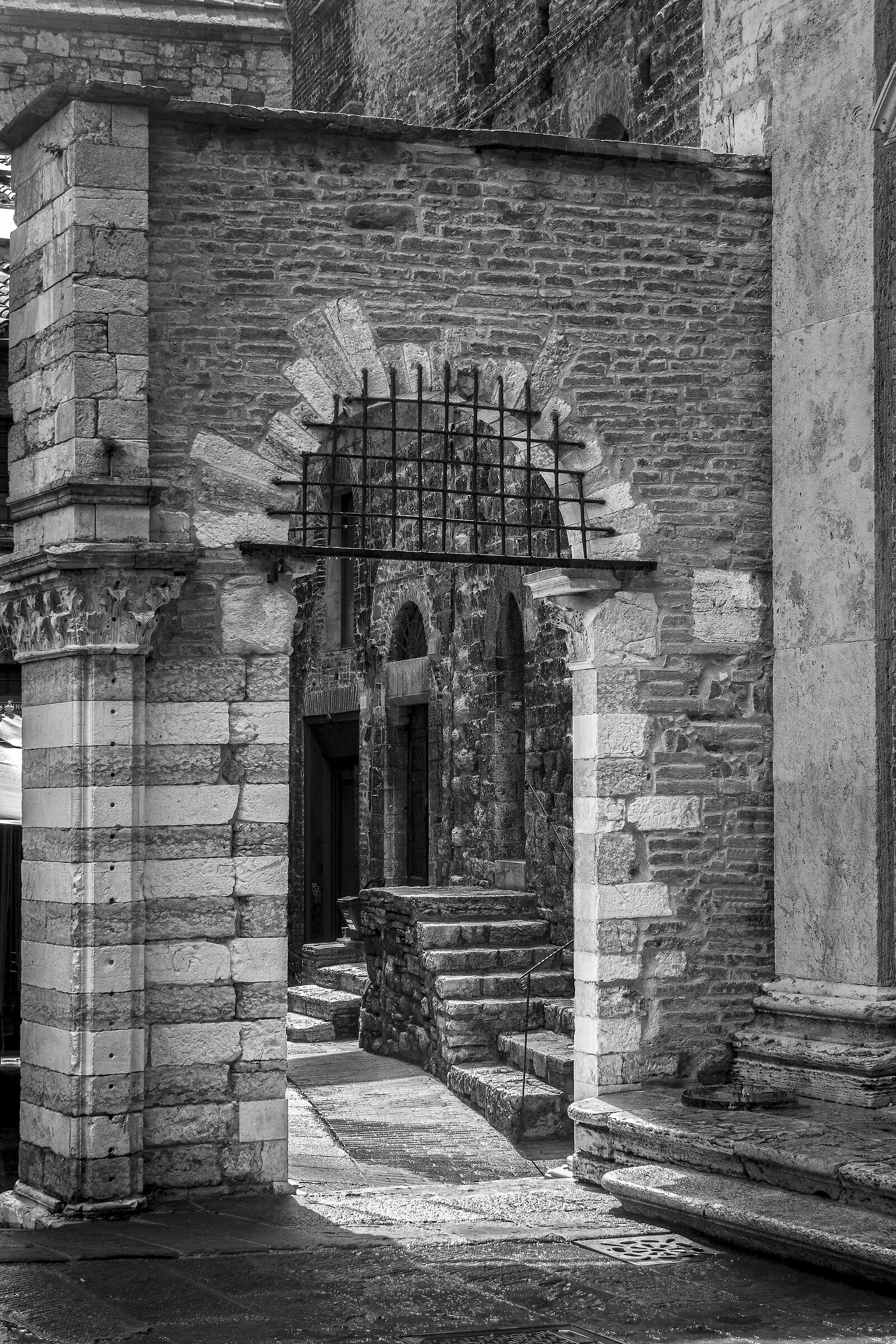fra archi e scale