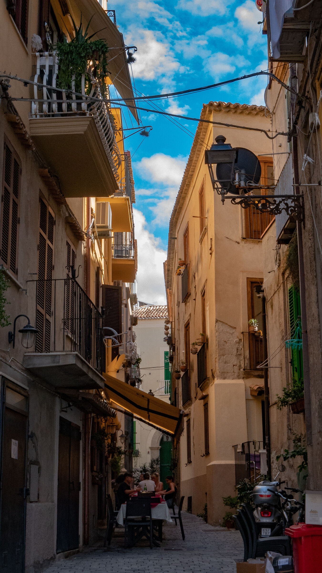 Vicoletto di Tropea with restaurant