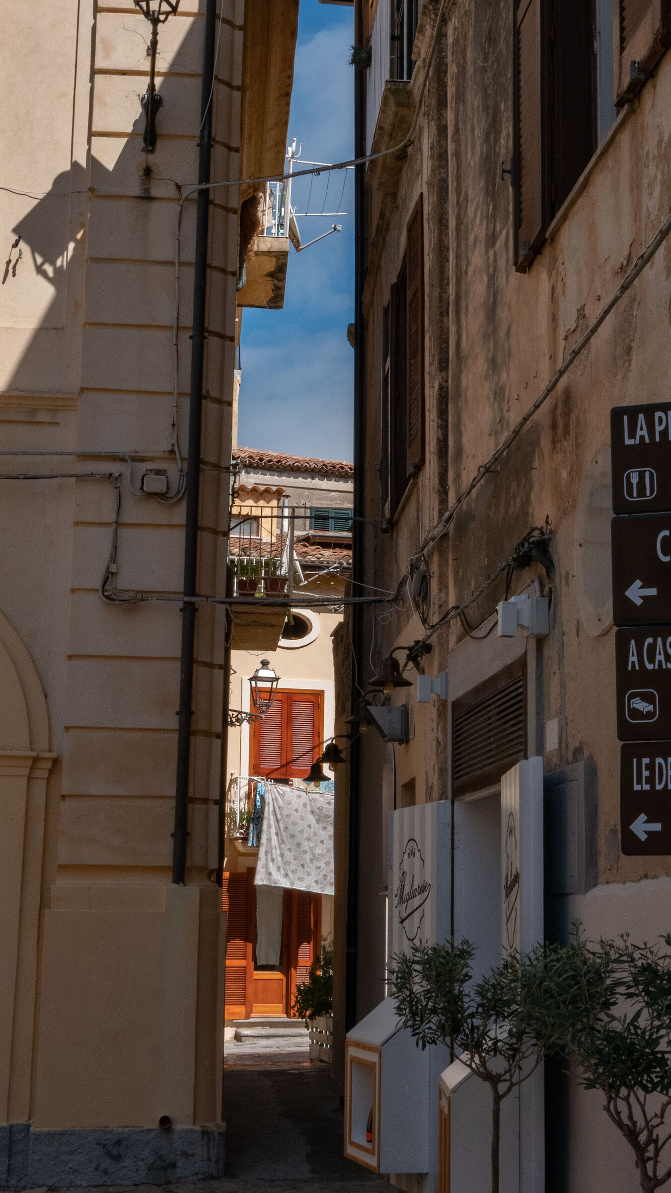 Alley with front house