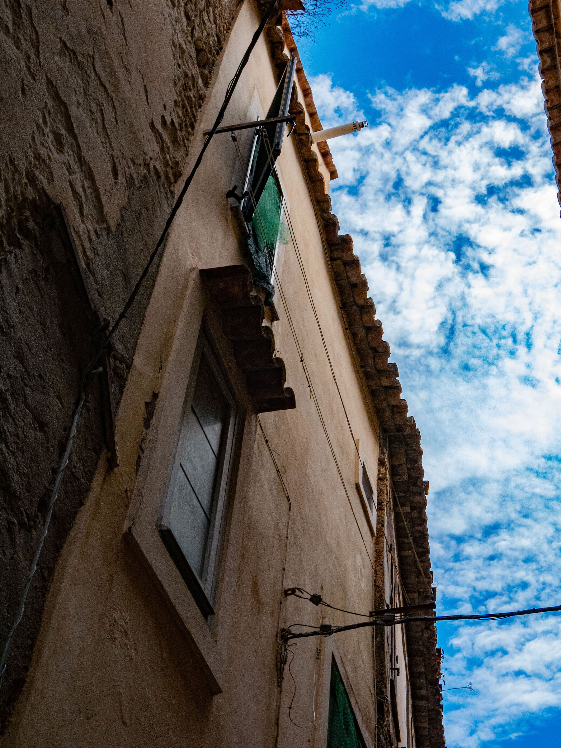 Light in the alleys 3