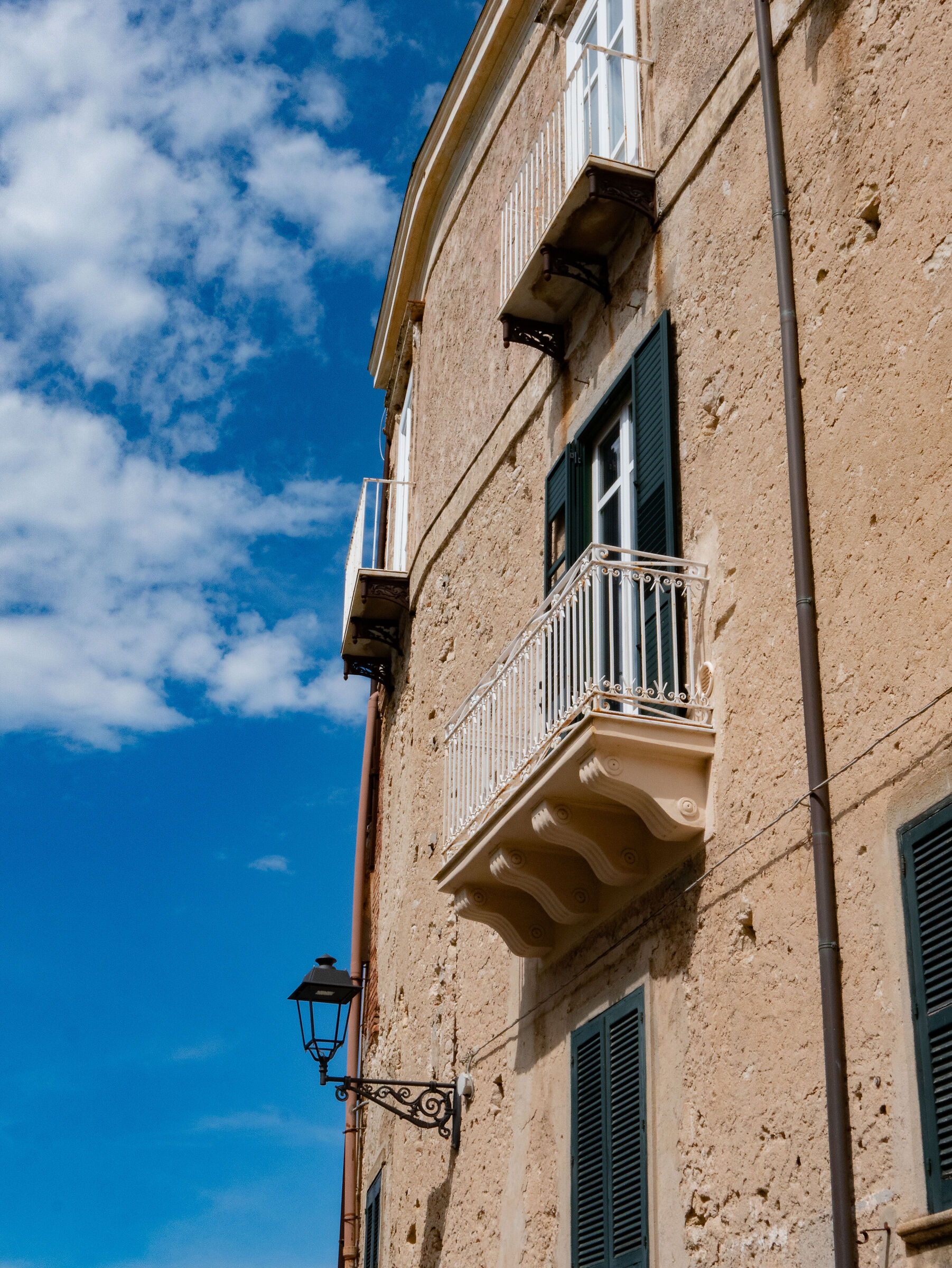 Balcony overlooking the sea