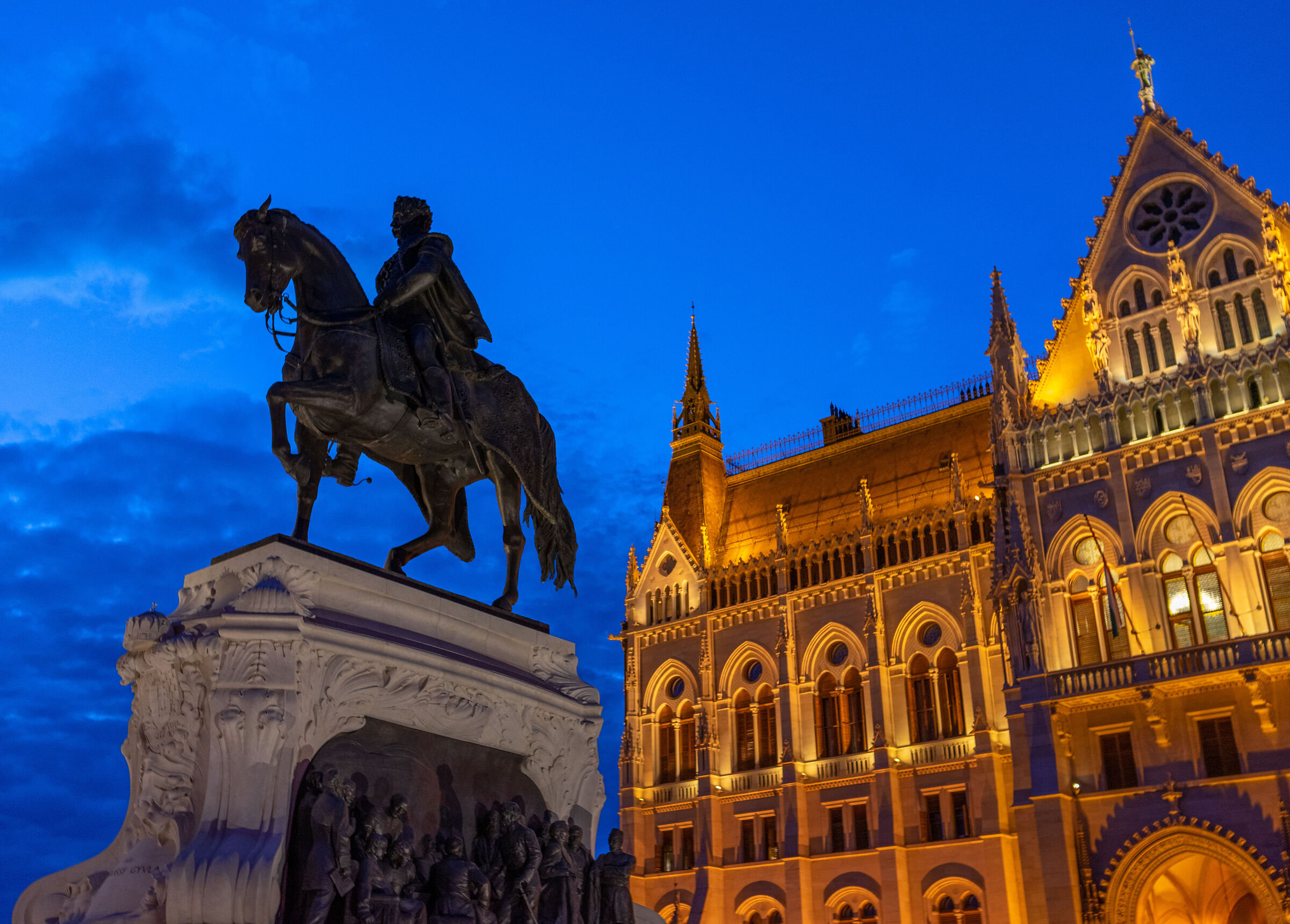 Cavallina "Blue Hour" Edition