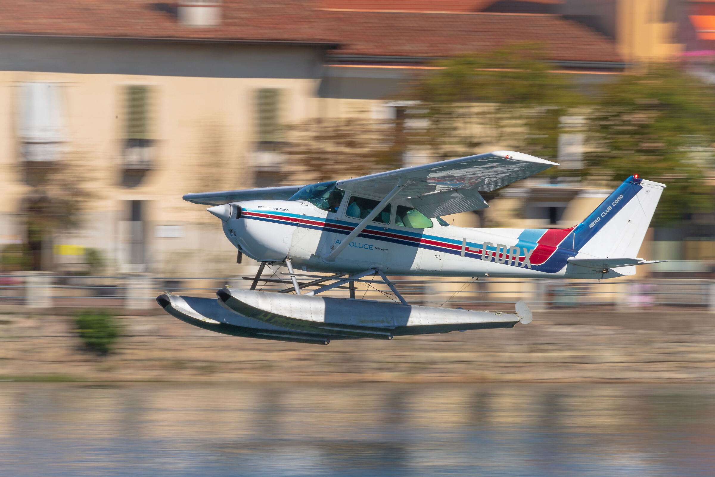 Idrovolante a Sesto Calende