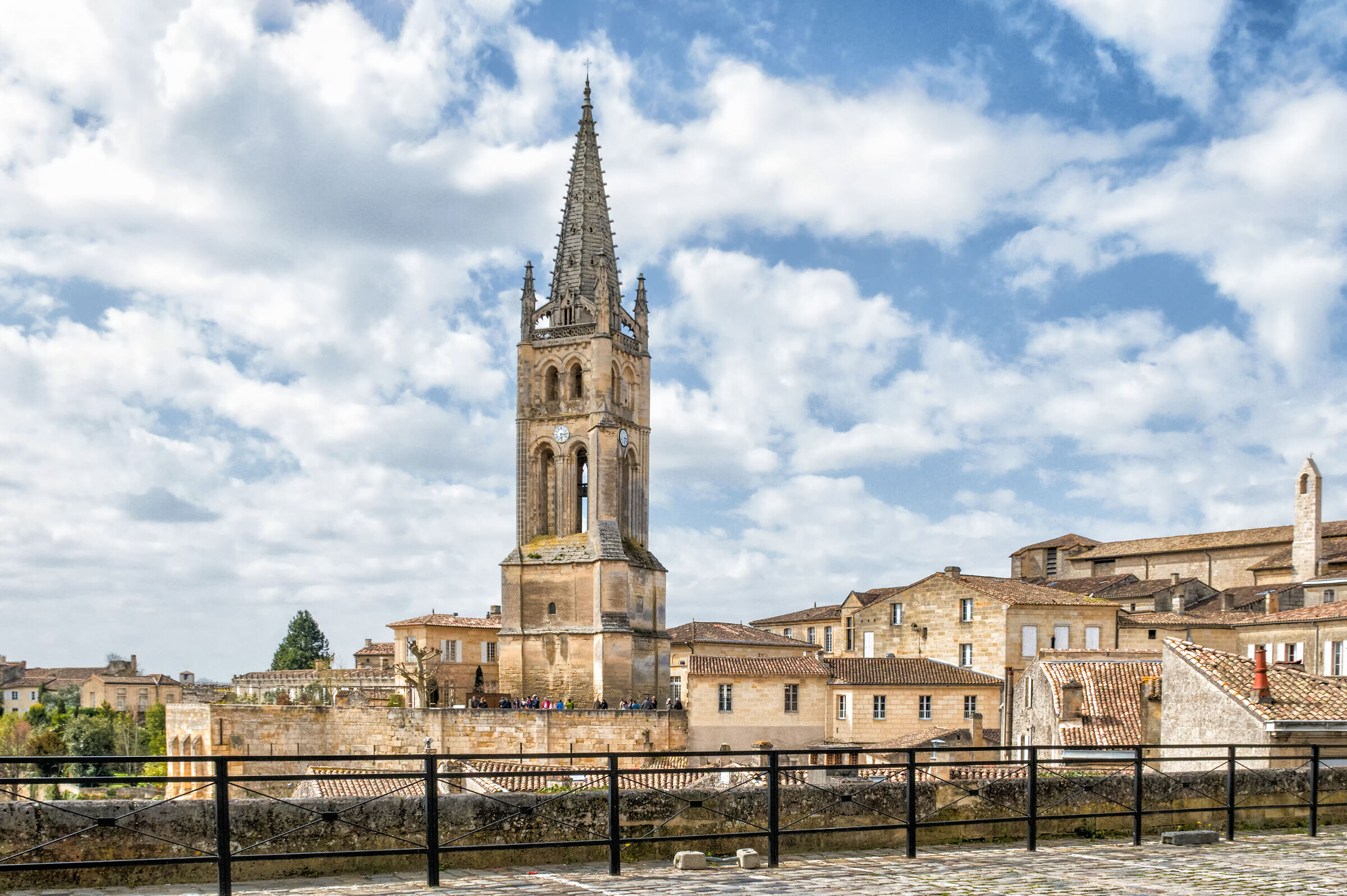 Una terrazza sui tetti di Saint Emilion
