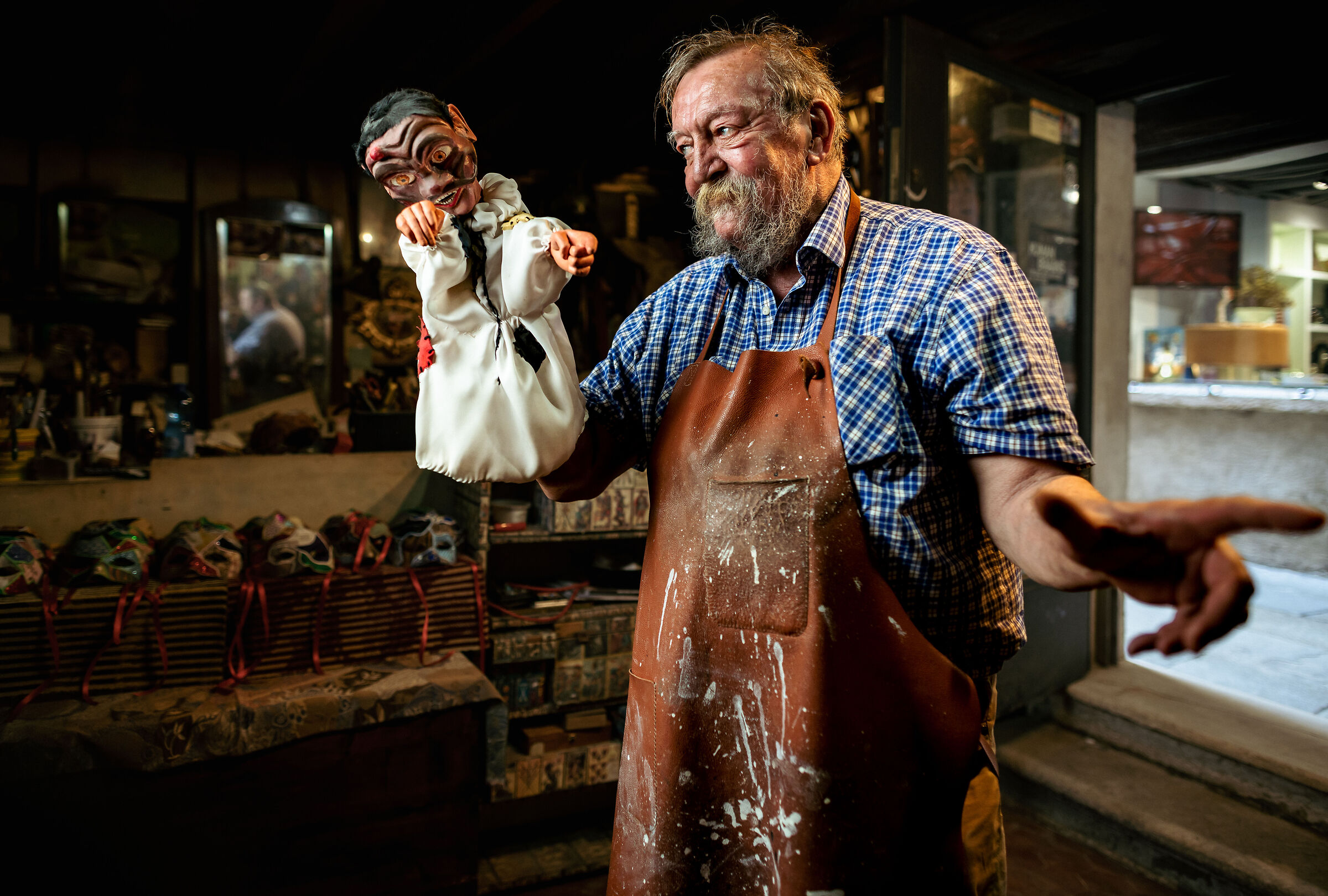 " Tra le Maschere di Carlo "