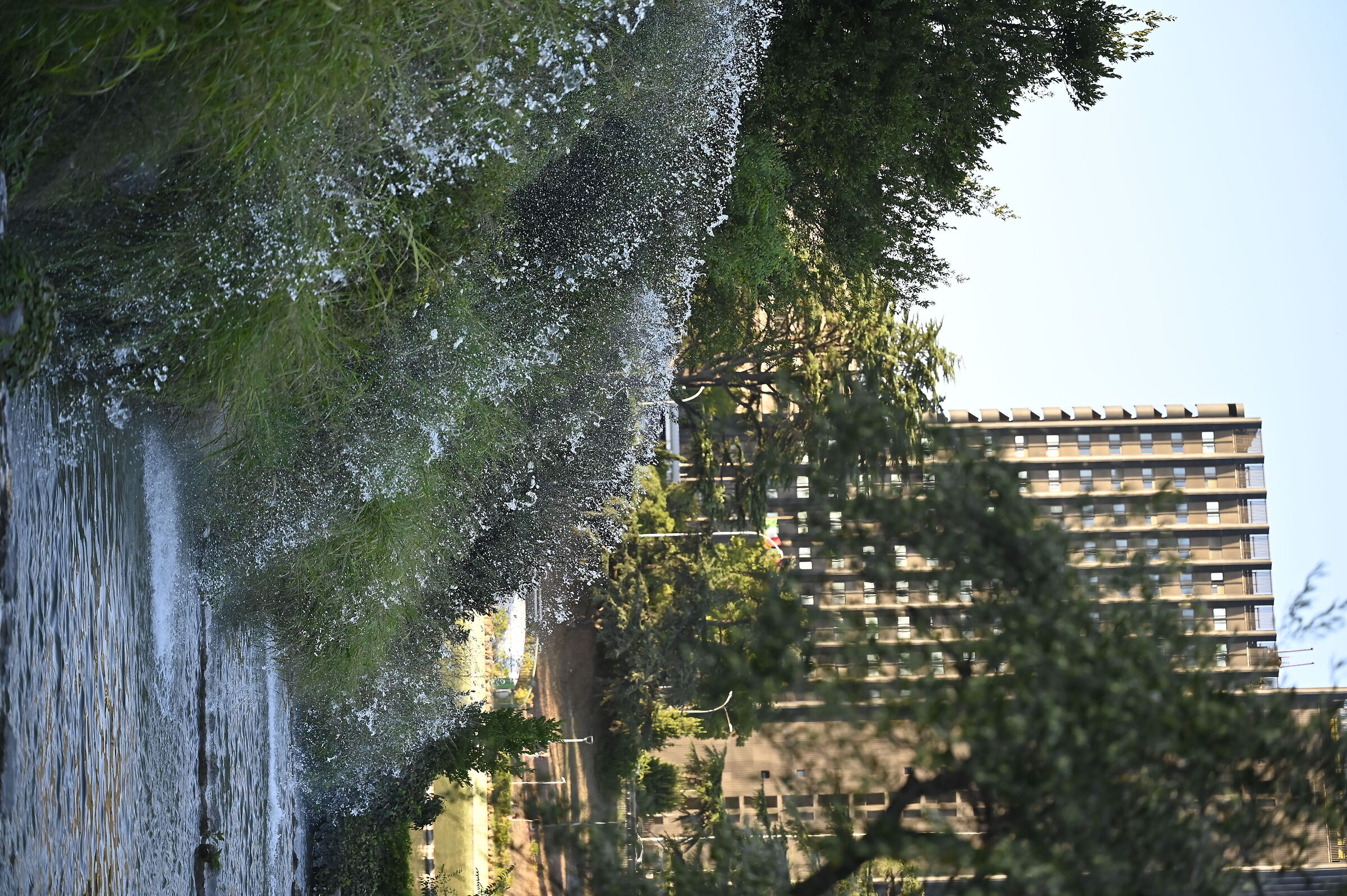 Giardino delle cascate del laghetto dell'Eur