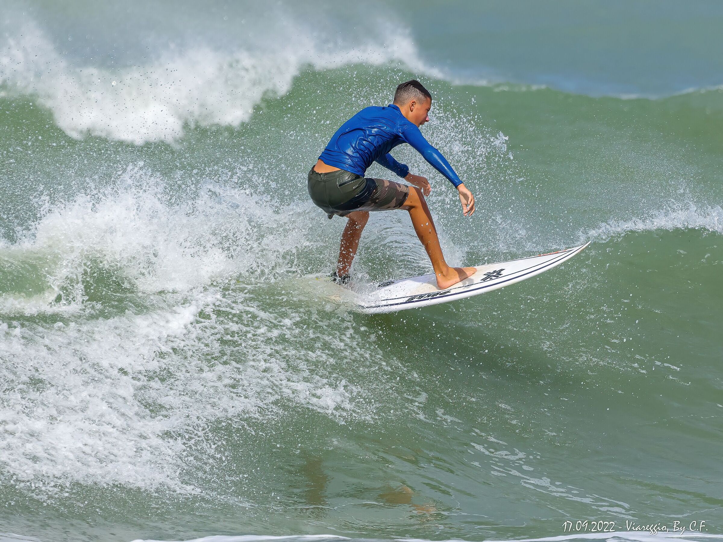 Surfing in Viareggio