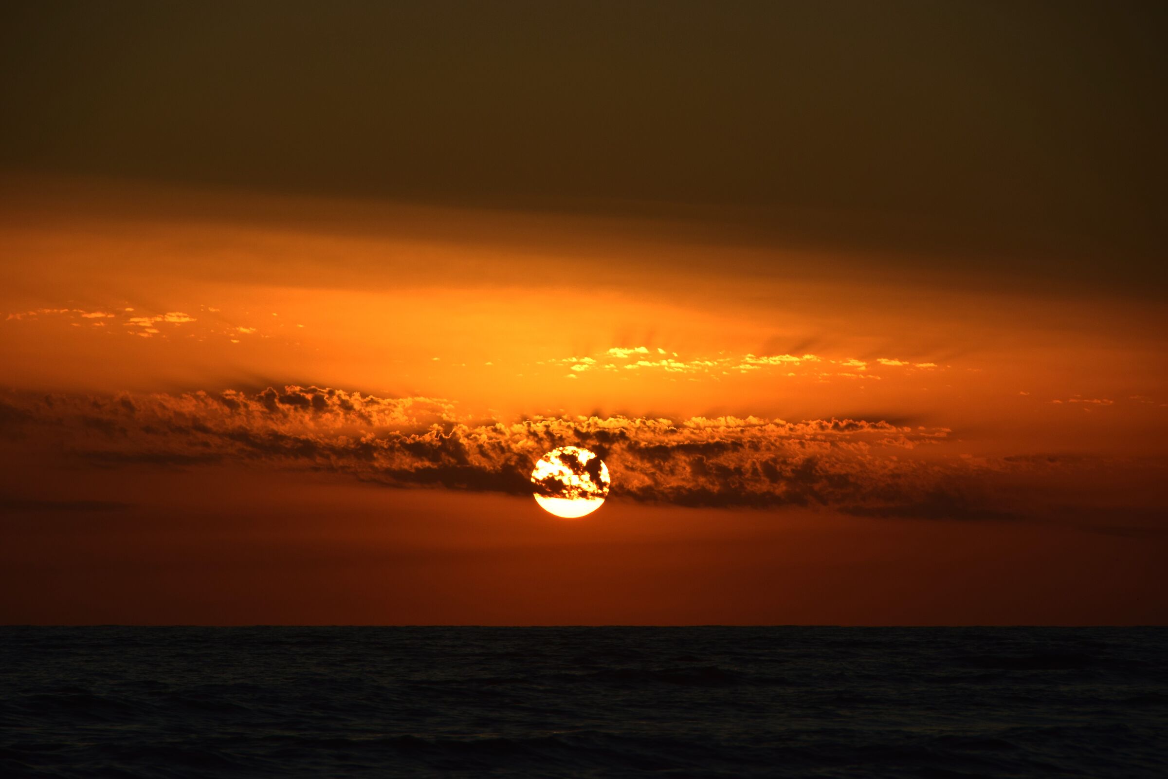 tramonto ......velato