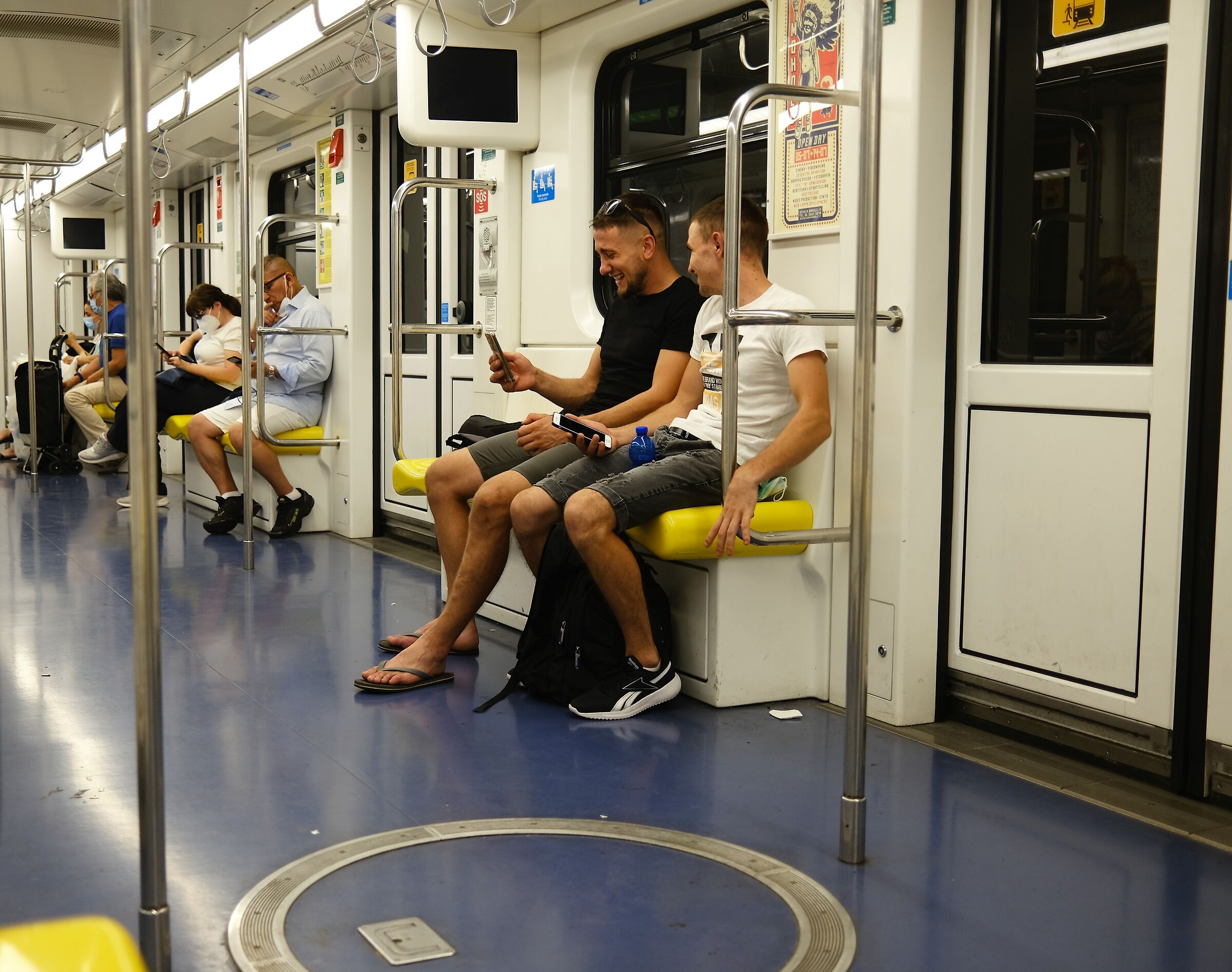 .... Smile.... metro 4....