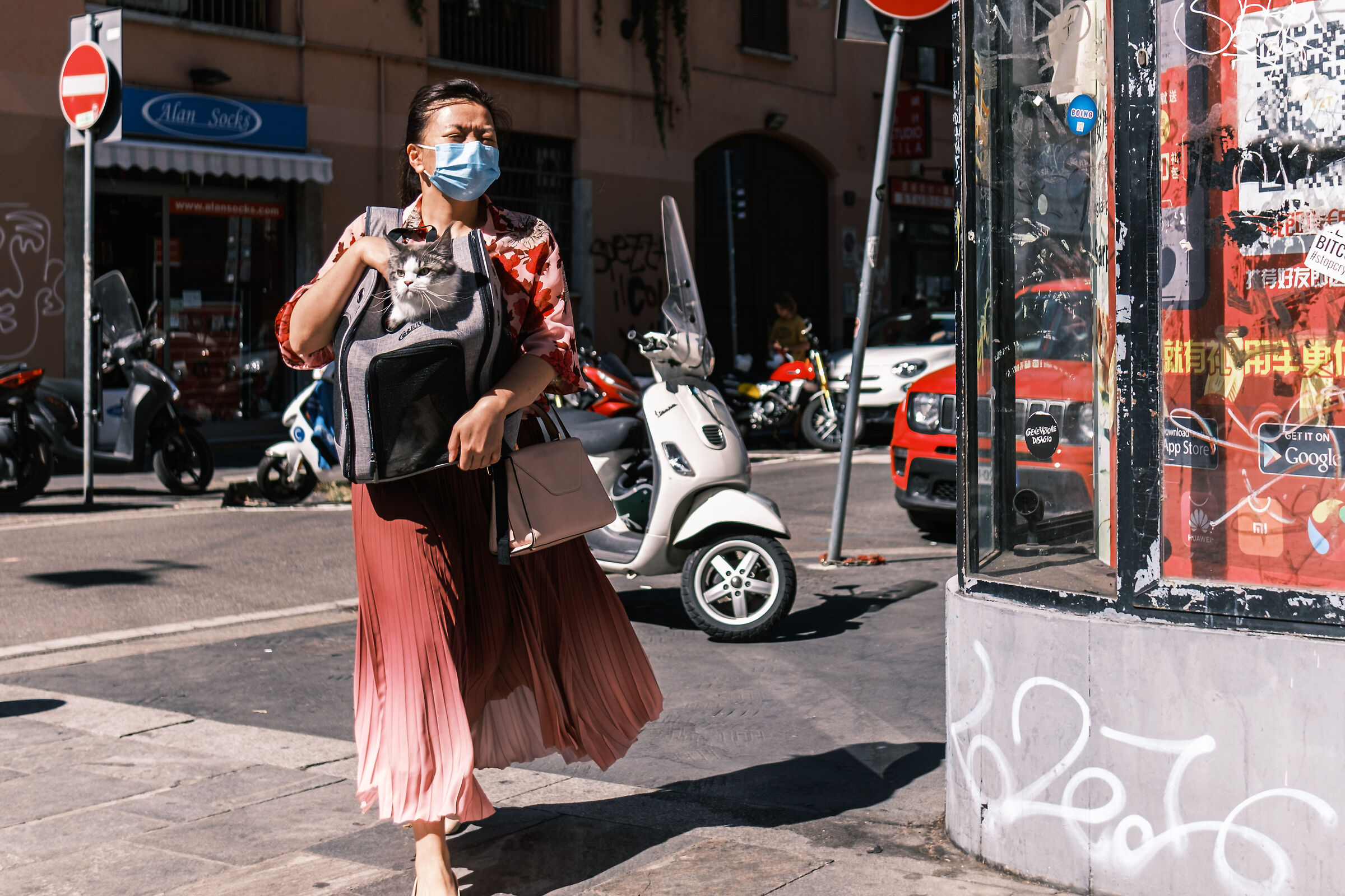 don't say cat if you don't have it in the bag