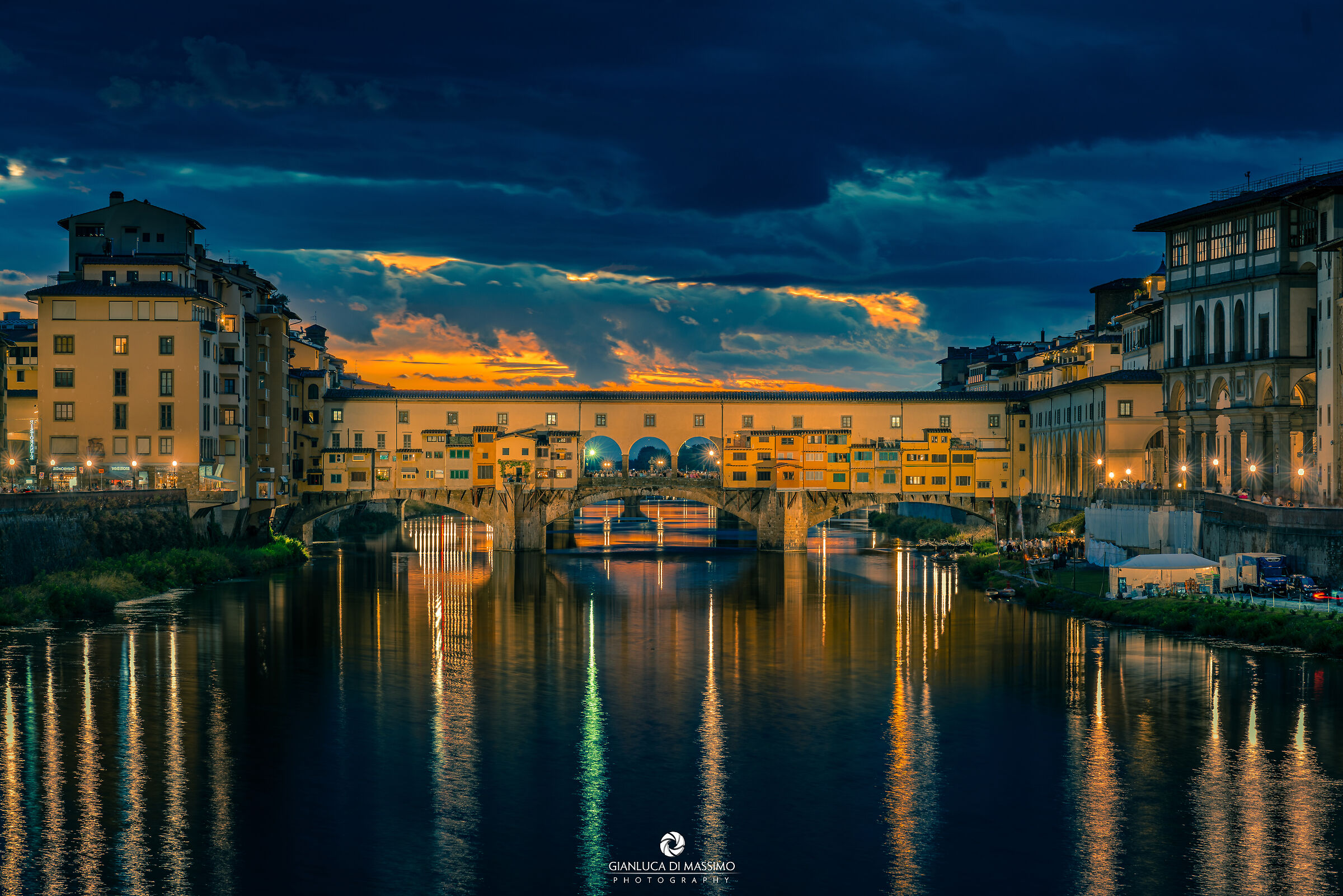 Ponte Vecchio In Blu