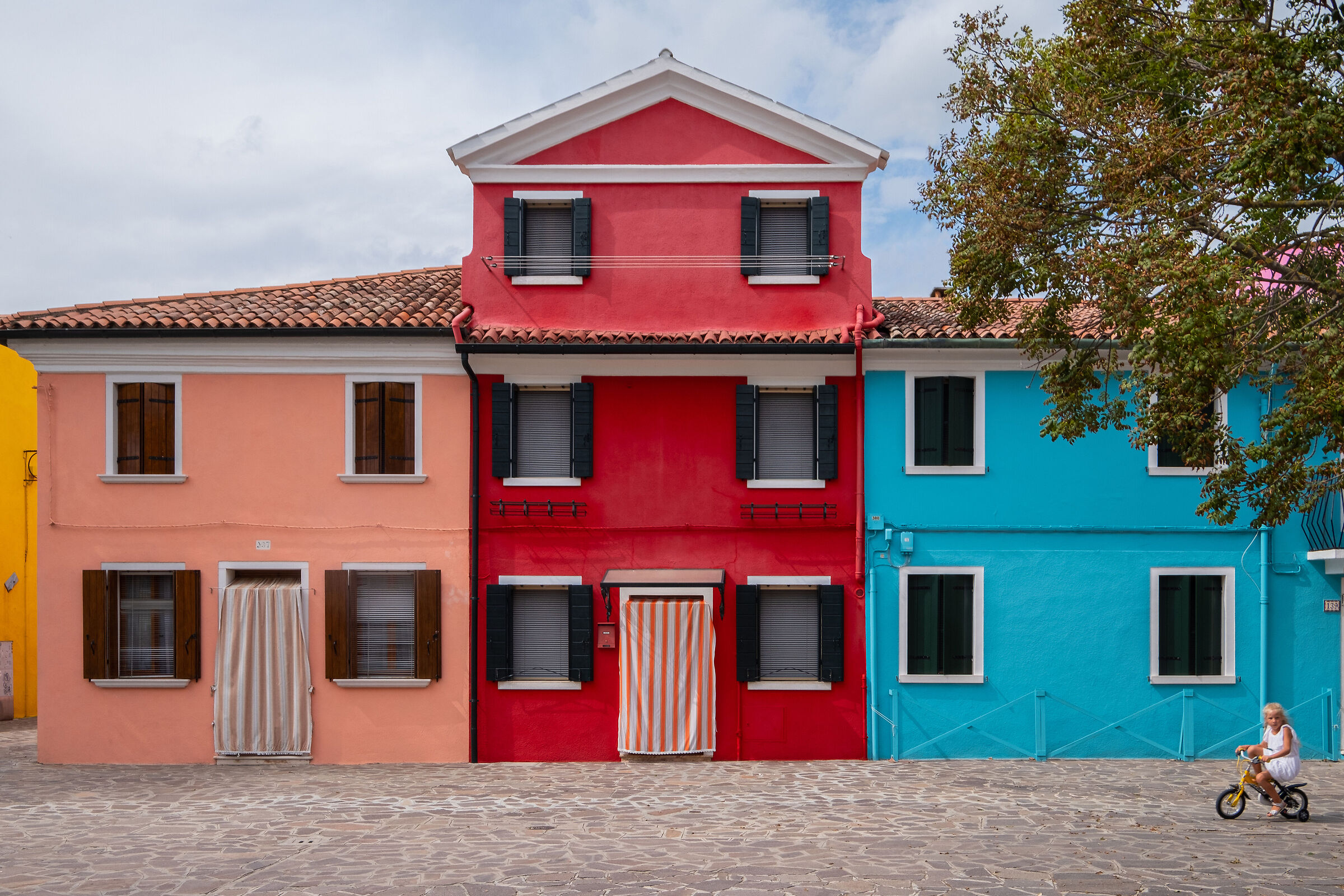 Tris di colori (con bambina...)