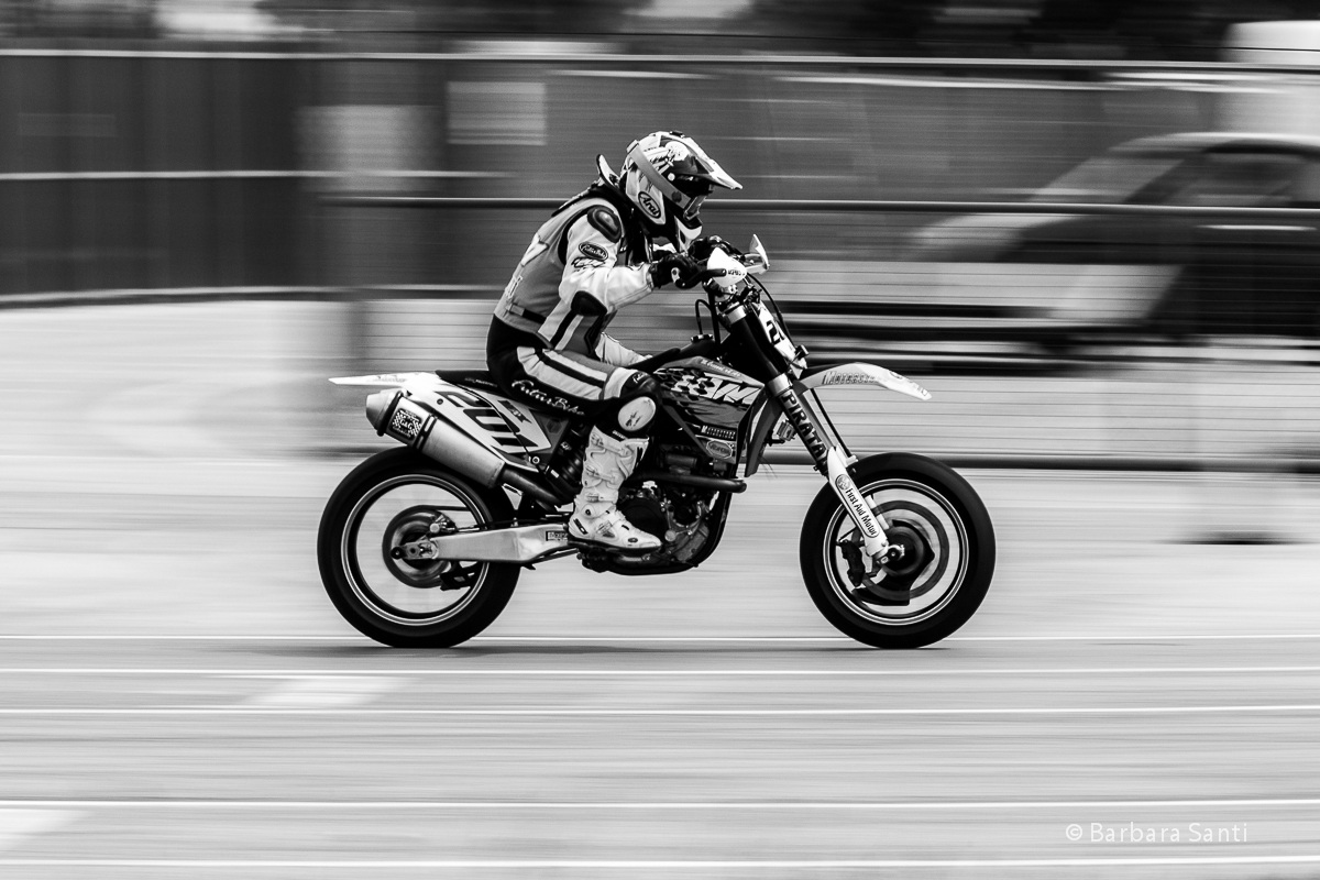 Motard in bianco e nero