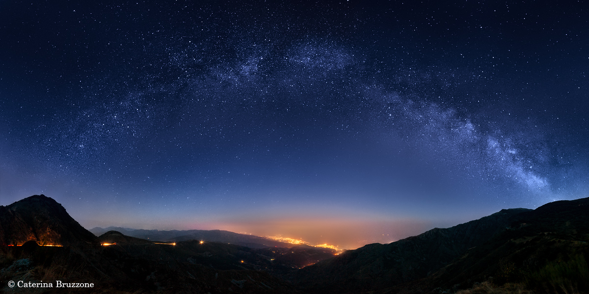 La Via Lattea sopra Genova