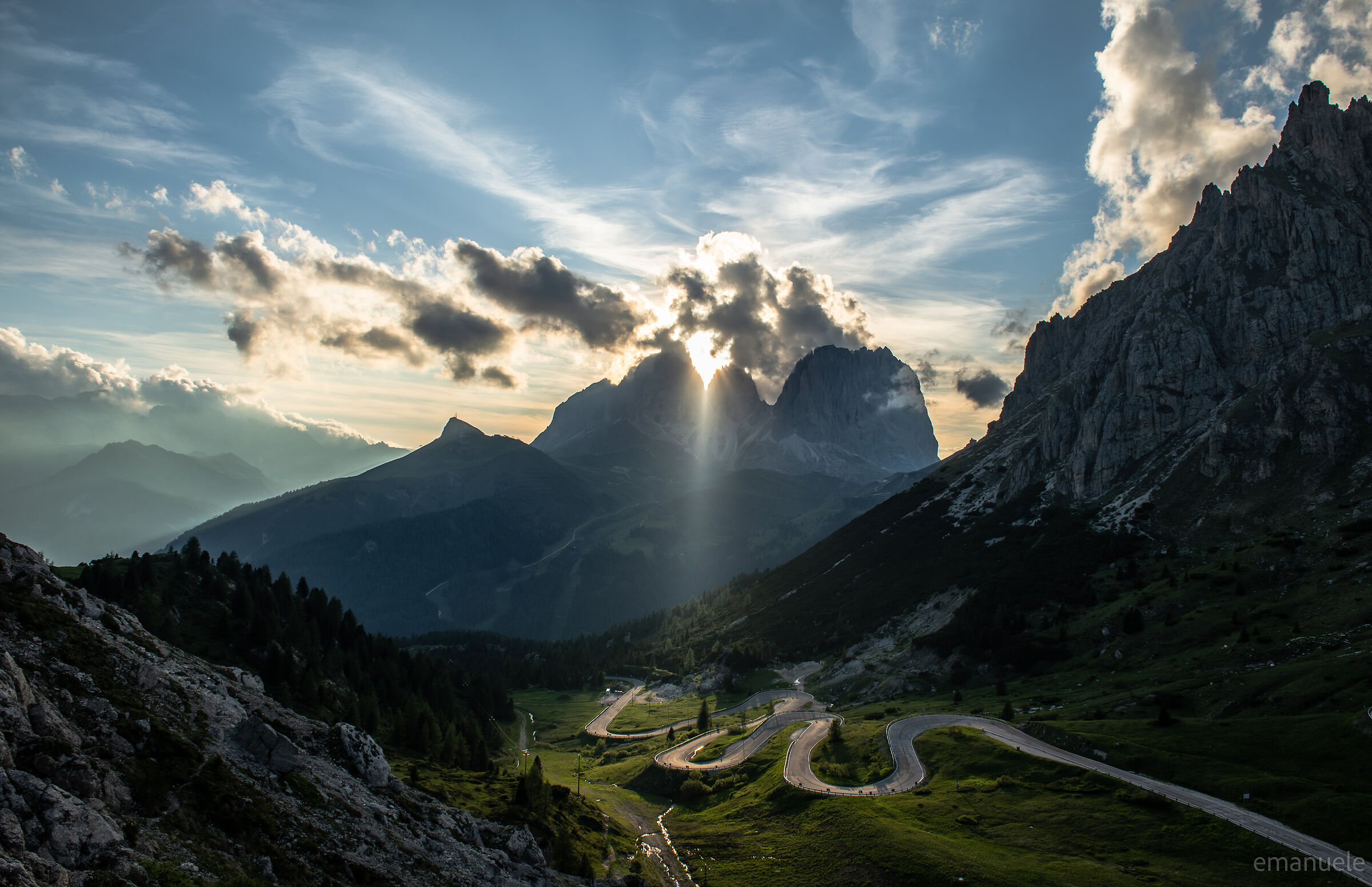 un raggio si fa strada