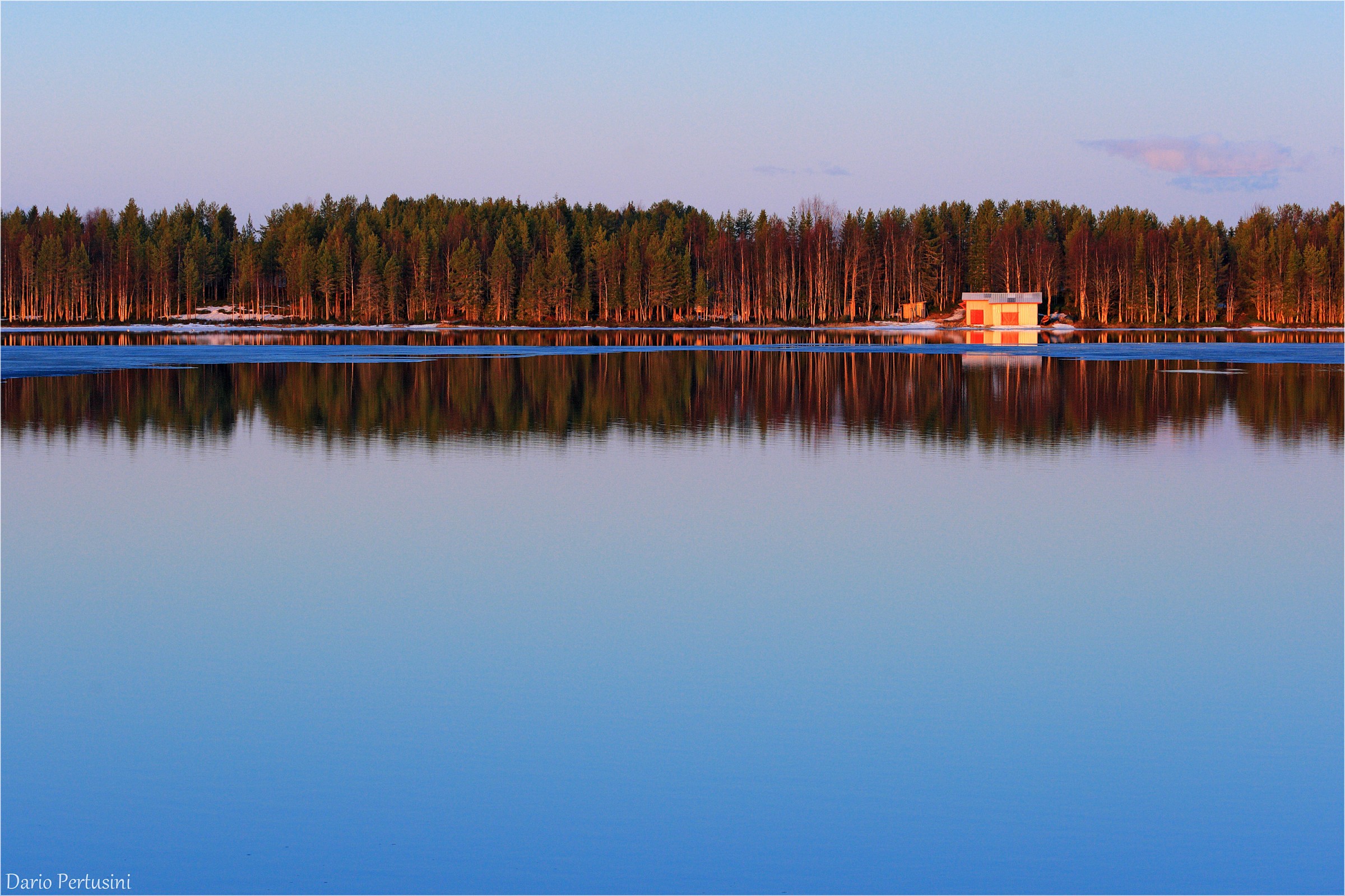 Casetta sul lago (Finlandia)
