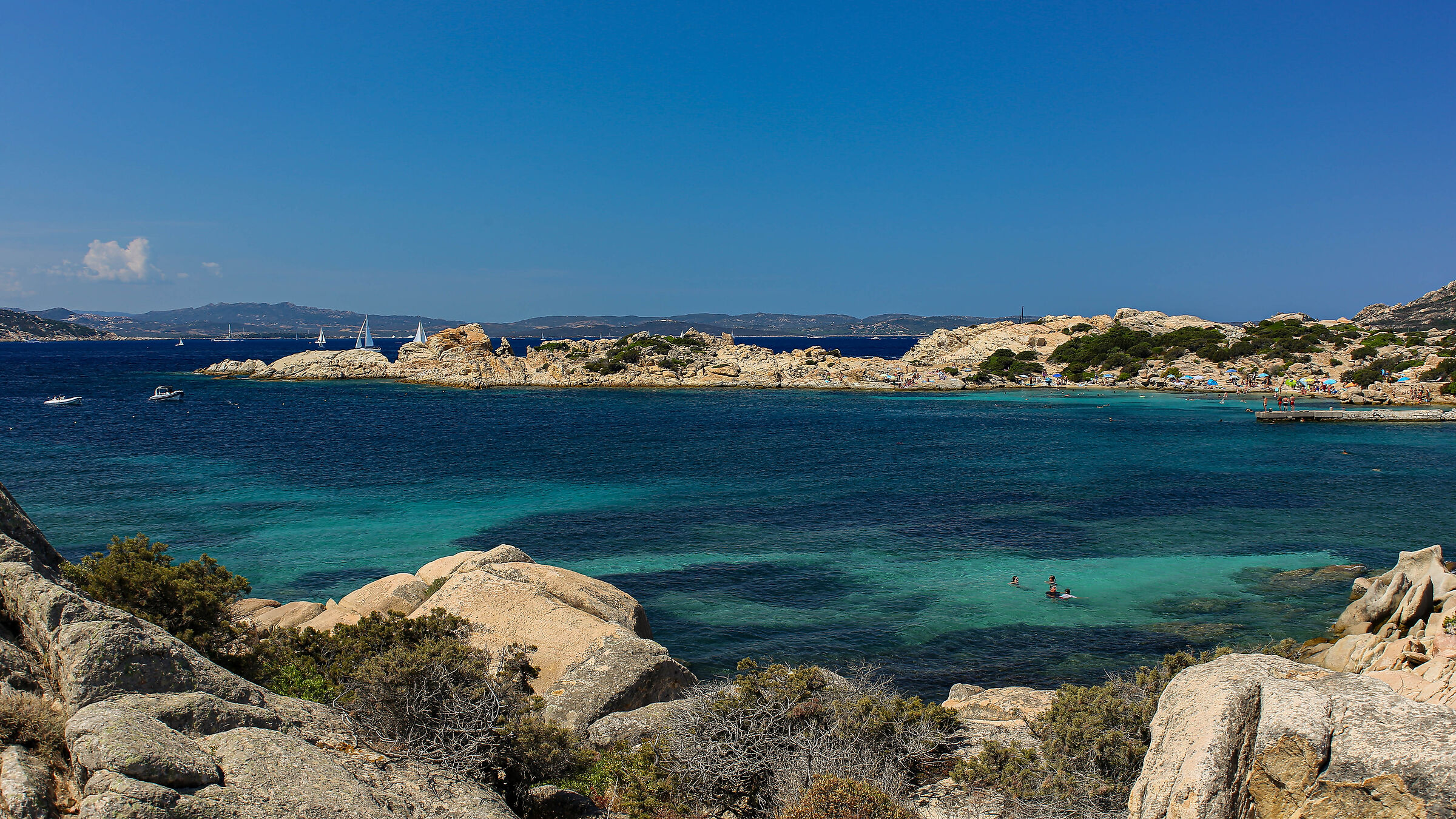 I colori del mare all'isola Caprera