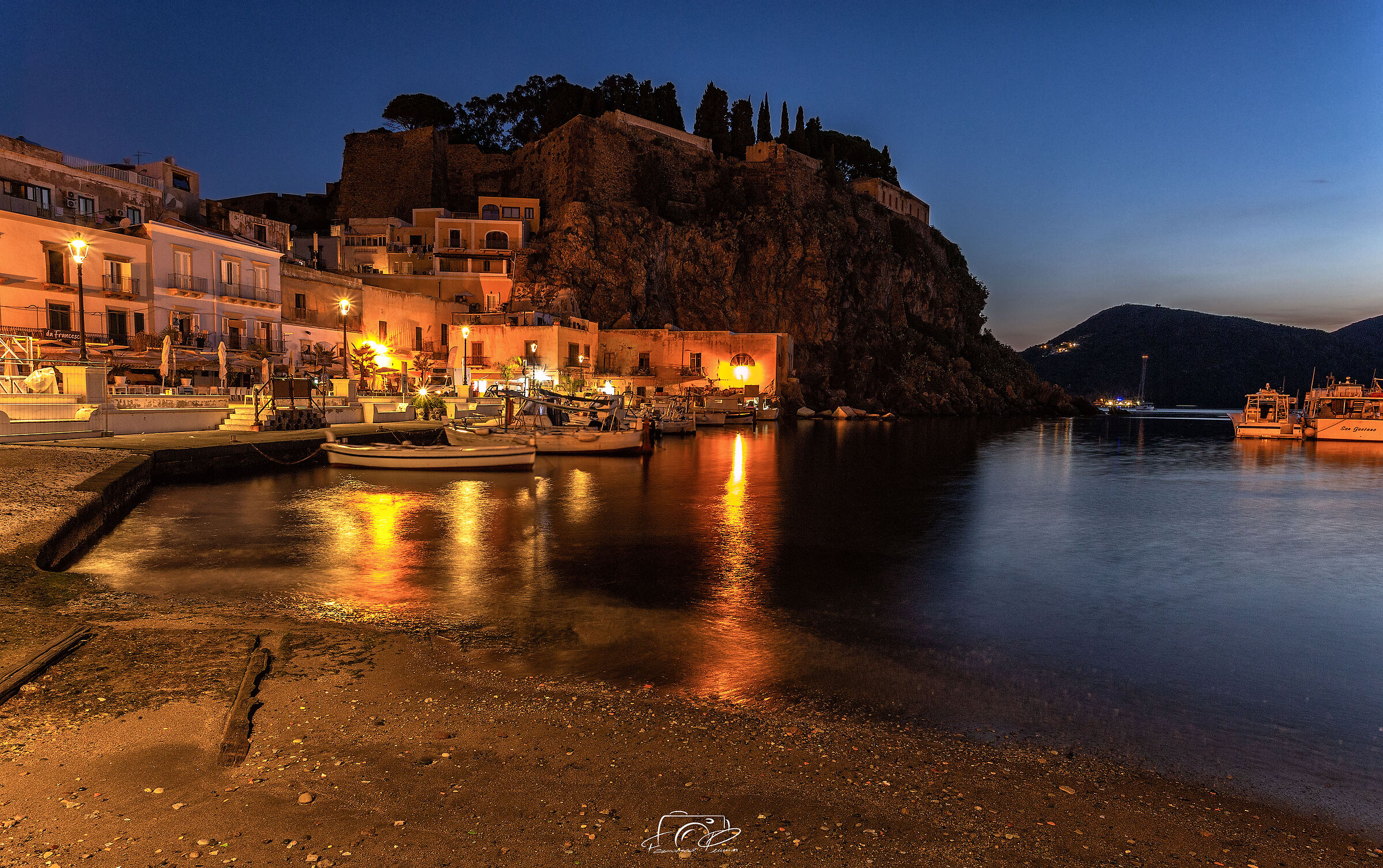 Baia di Marina Corta - Isole Eolie