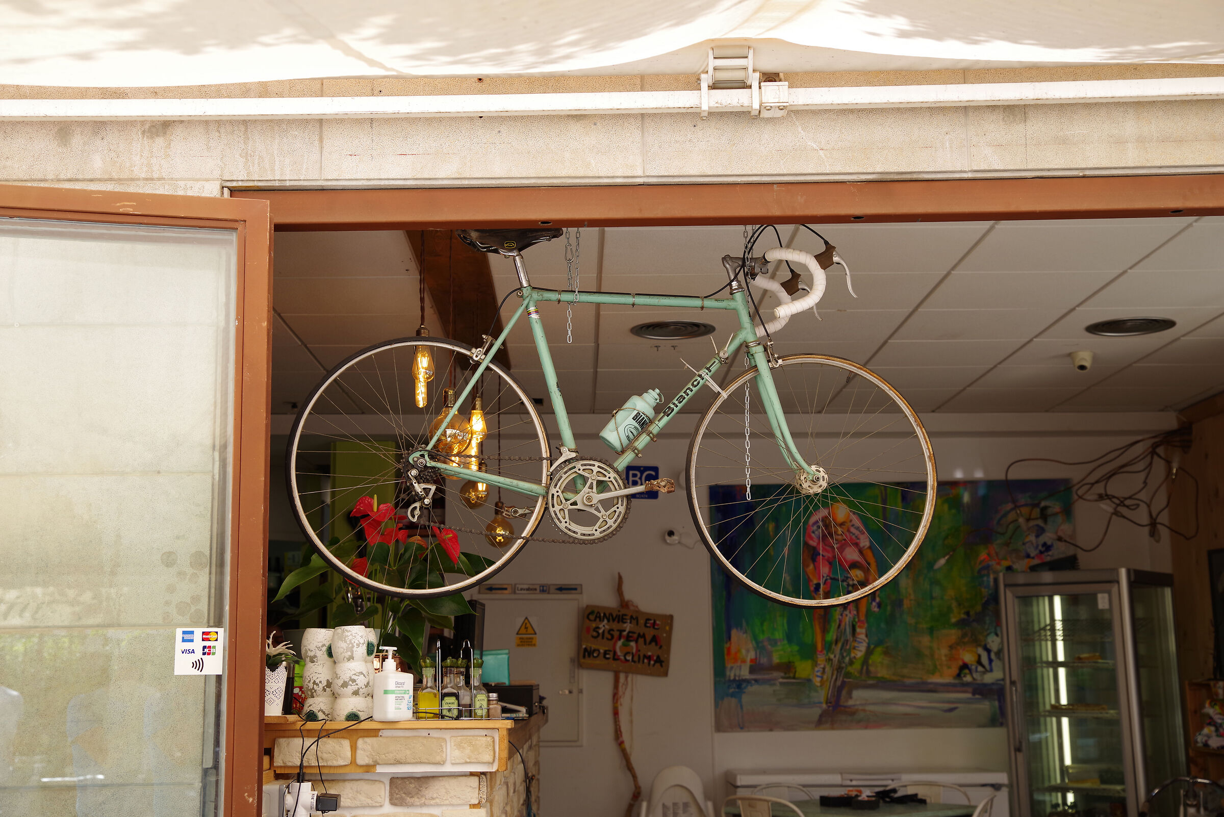 The hanging bike