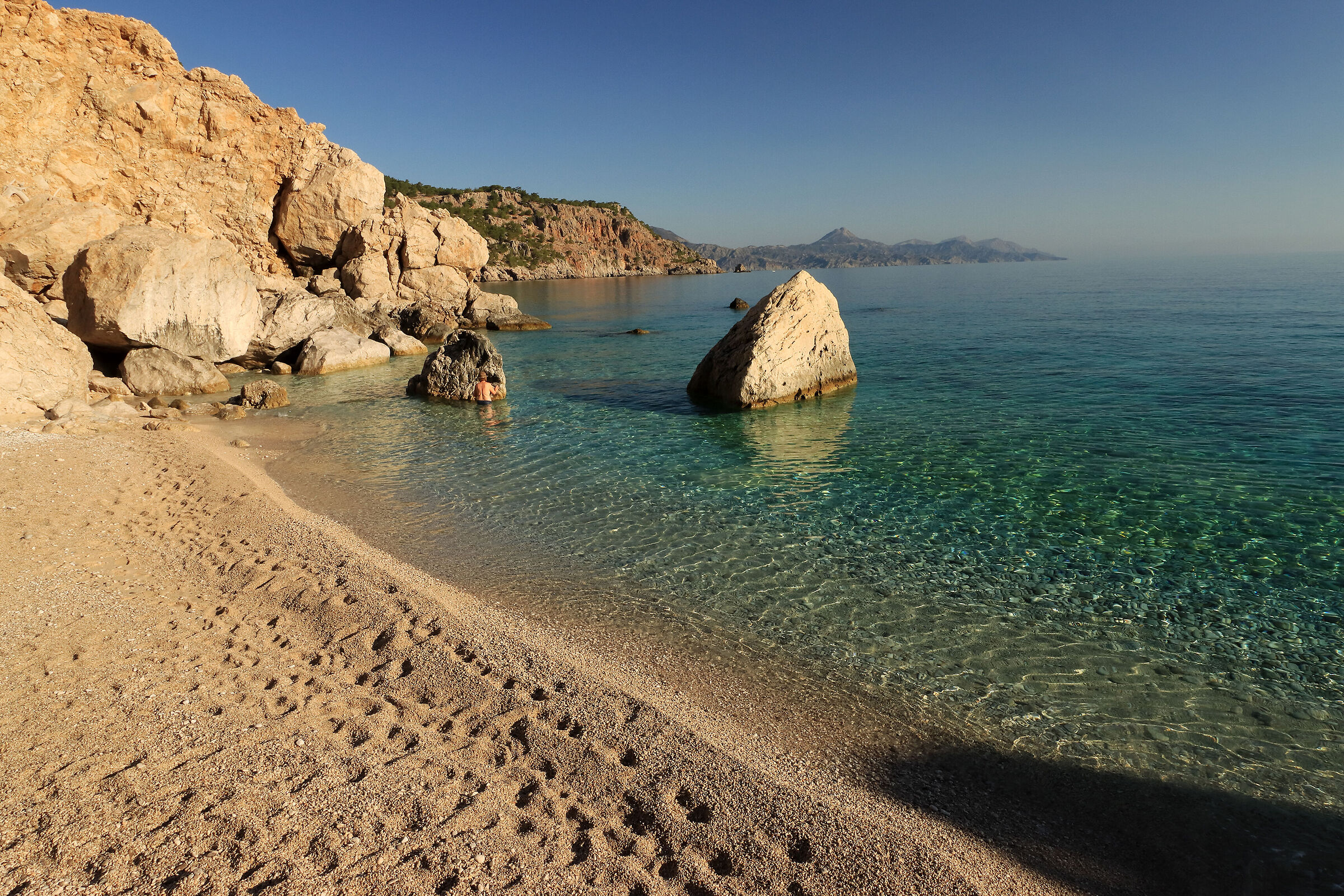 first lights in Kato Lakkos