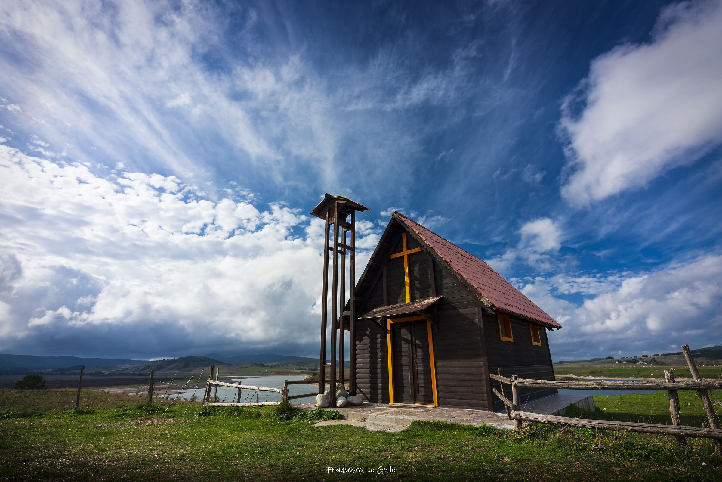 cielo spaziale in montagna