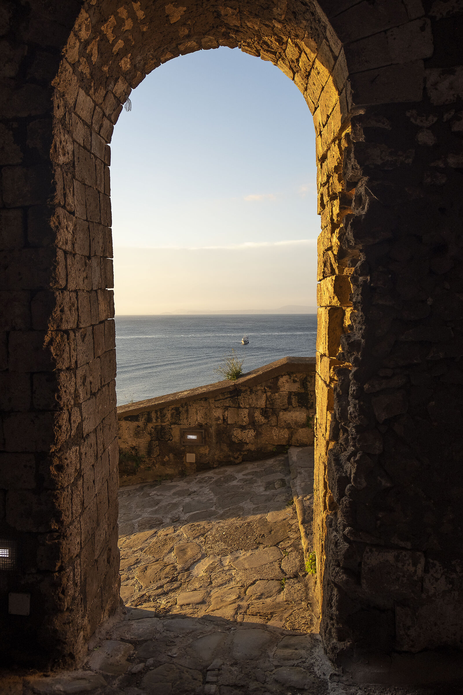 Sant'Agnello, inside the tunnel that leads to the sea