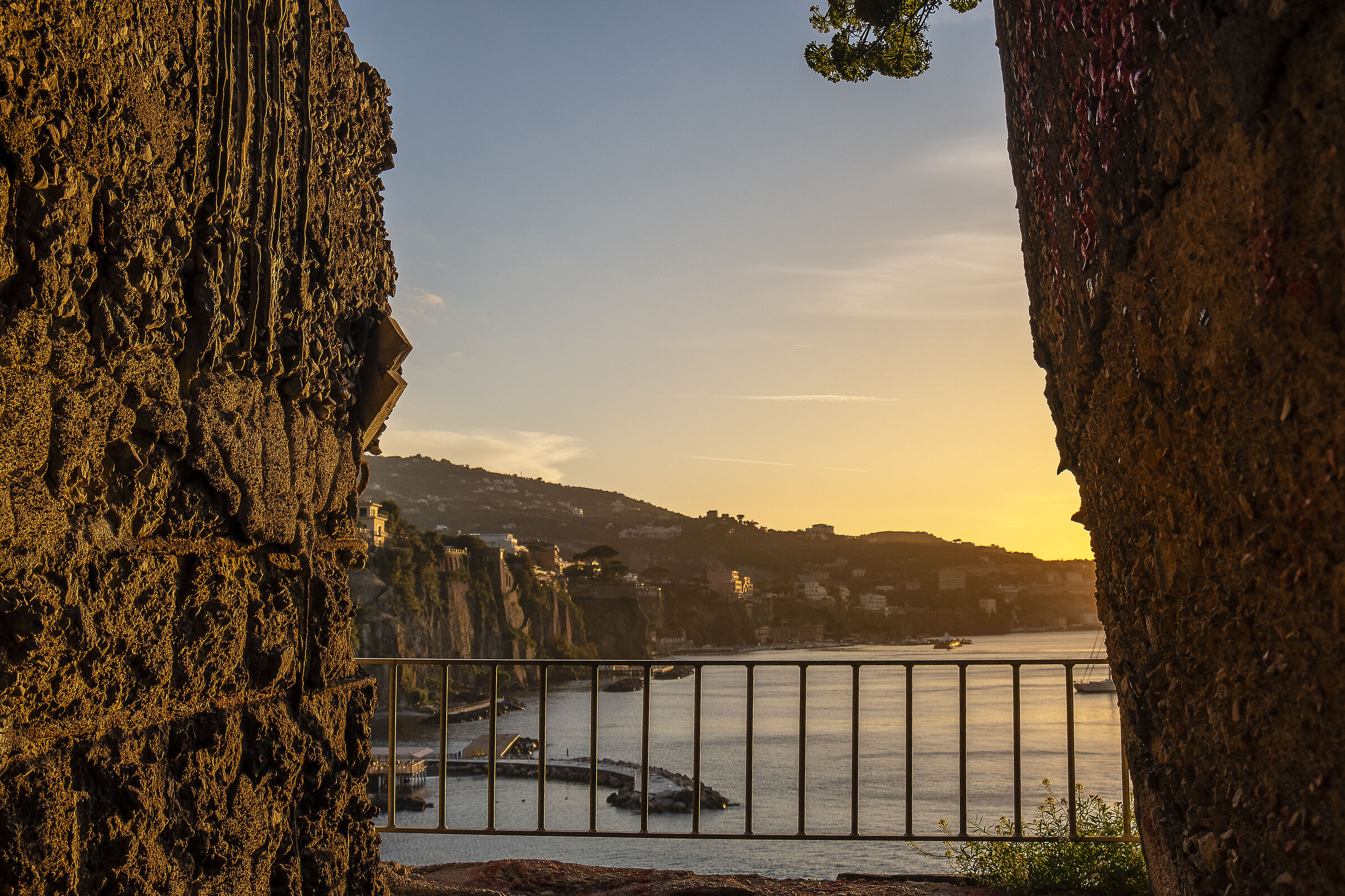 Sant'Agnello, inside the tunnel that leads to the sea