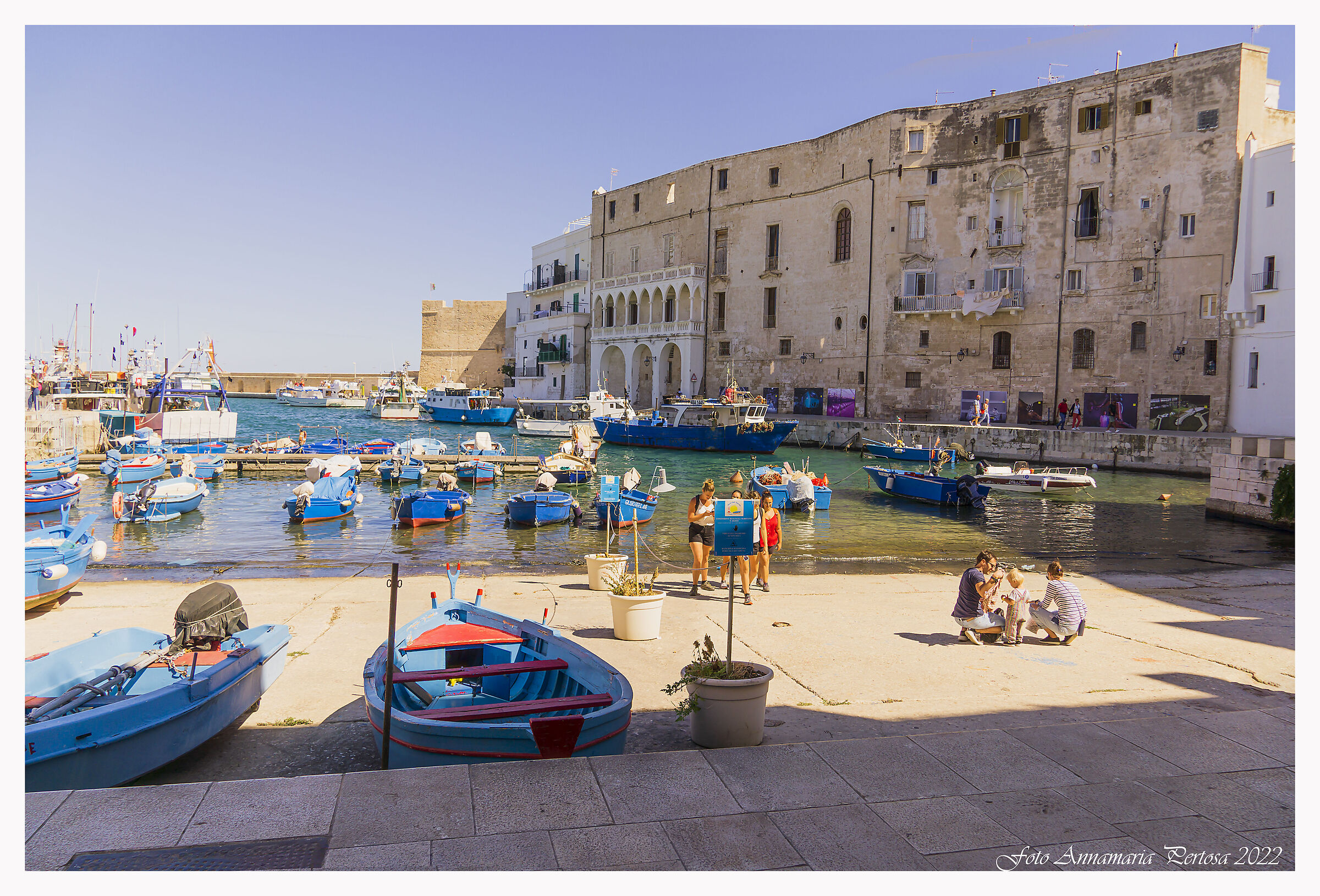 Monopoli e i portici veneziani
