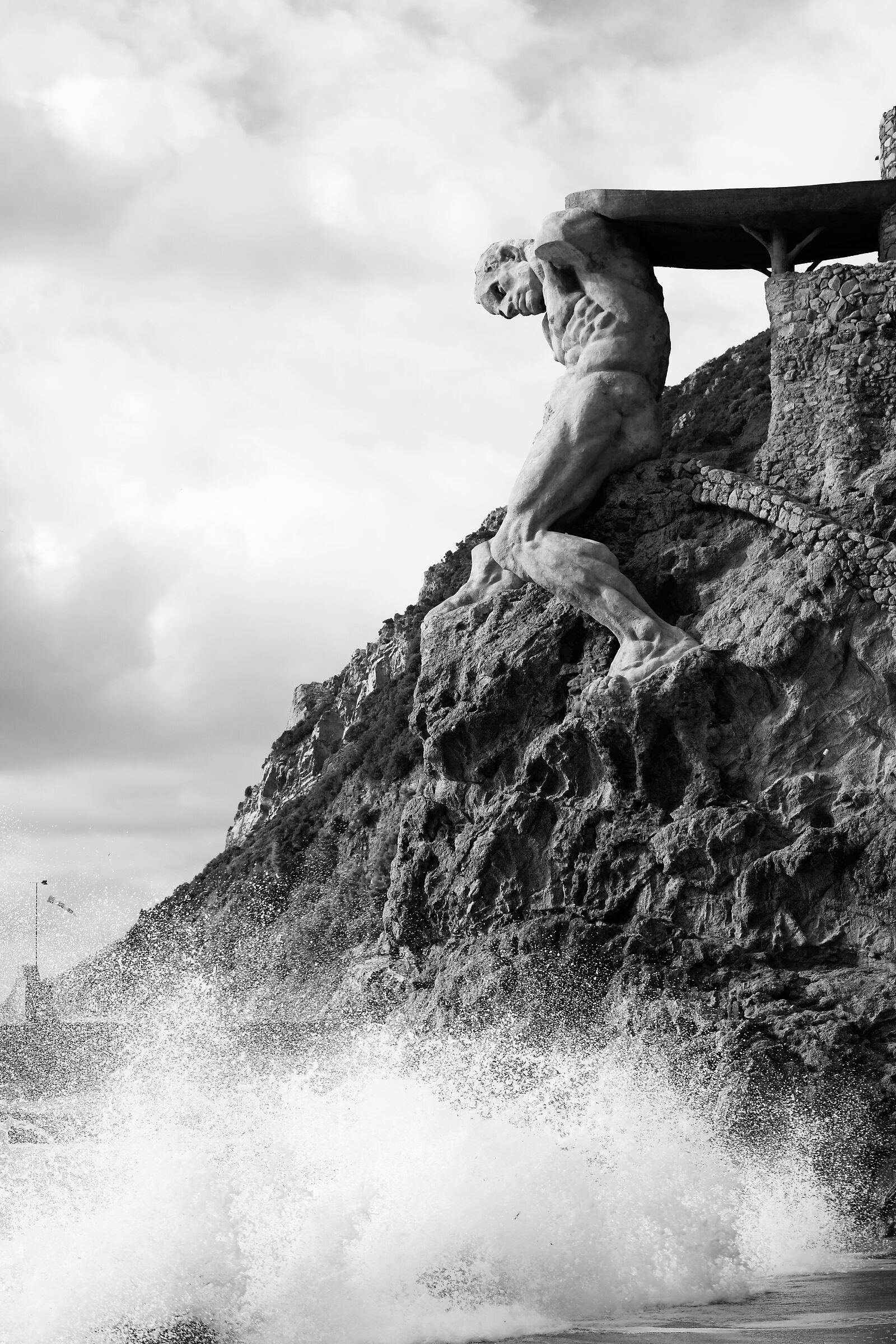 Nettuno a guardia della costa