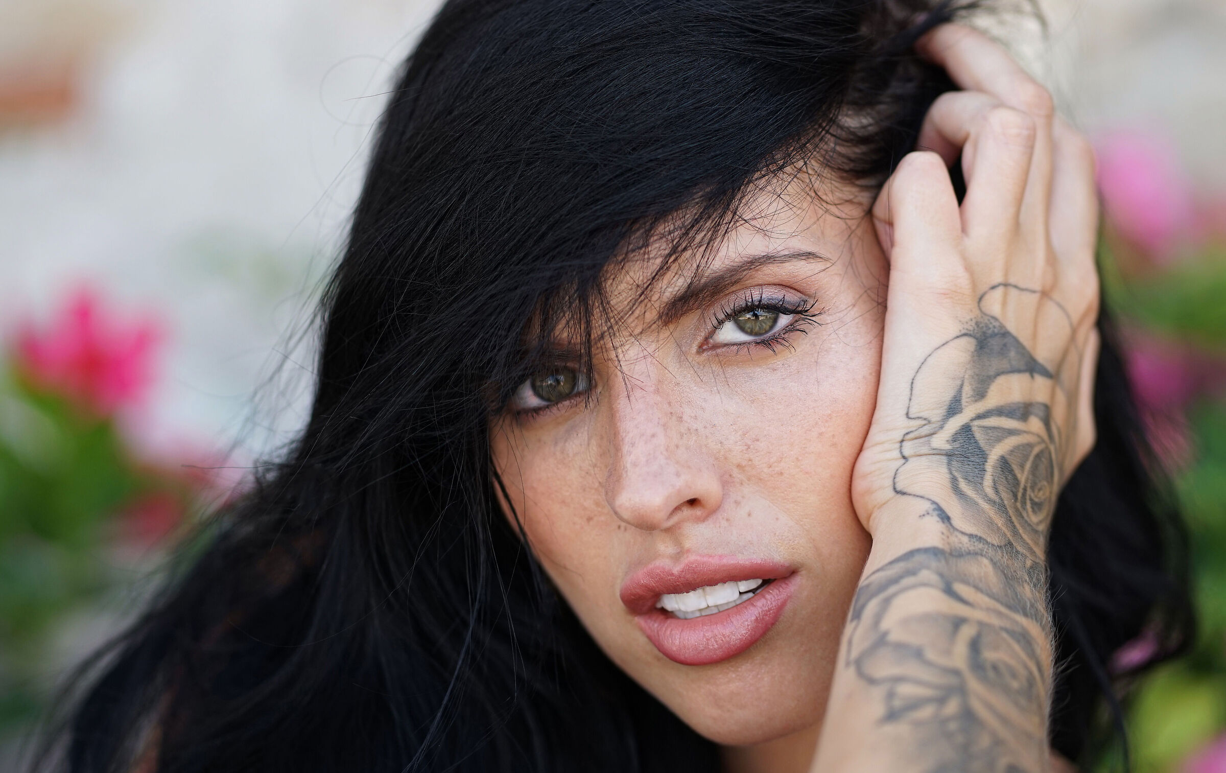 Angel with Green Eyes