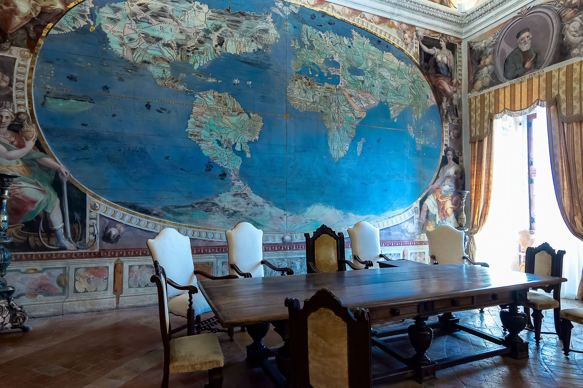 interior palazzo farnese caprarola