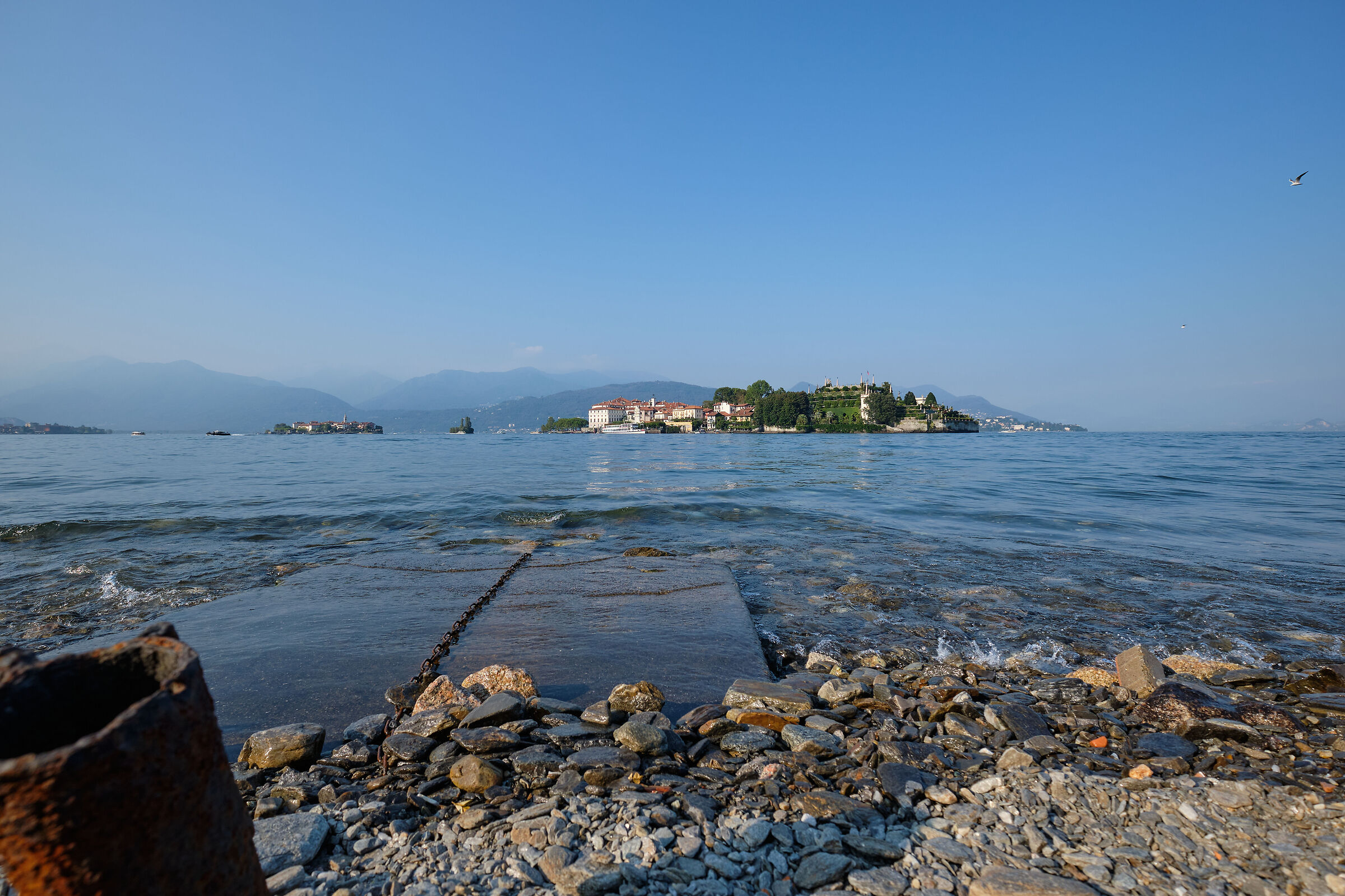 Lake Maggiore (Fuji 10-24 test at 10mm)