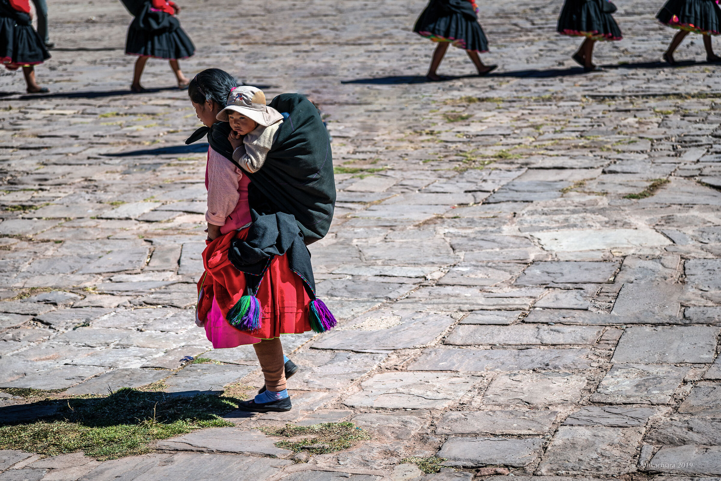 Madre contro corrente...
