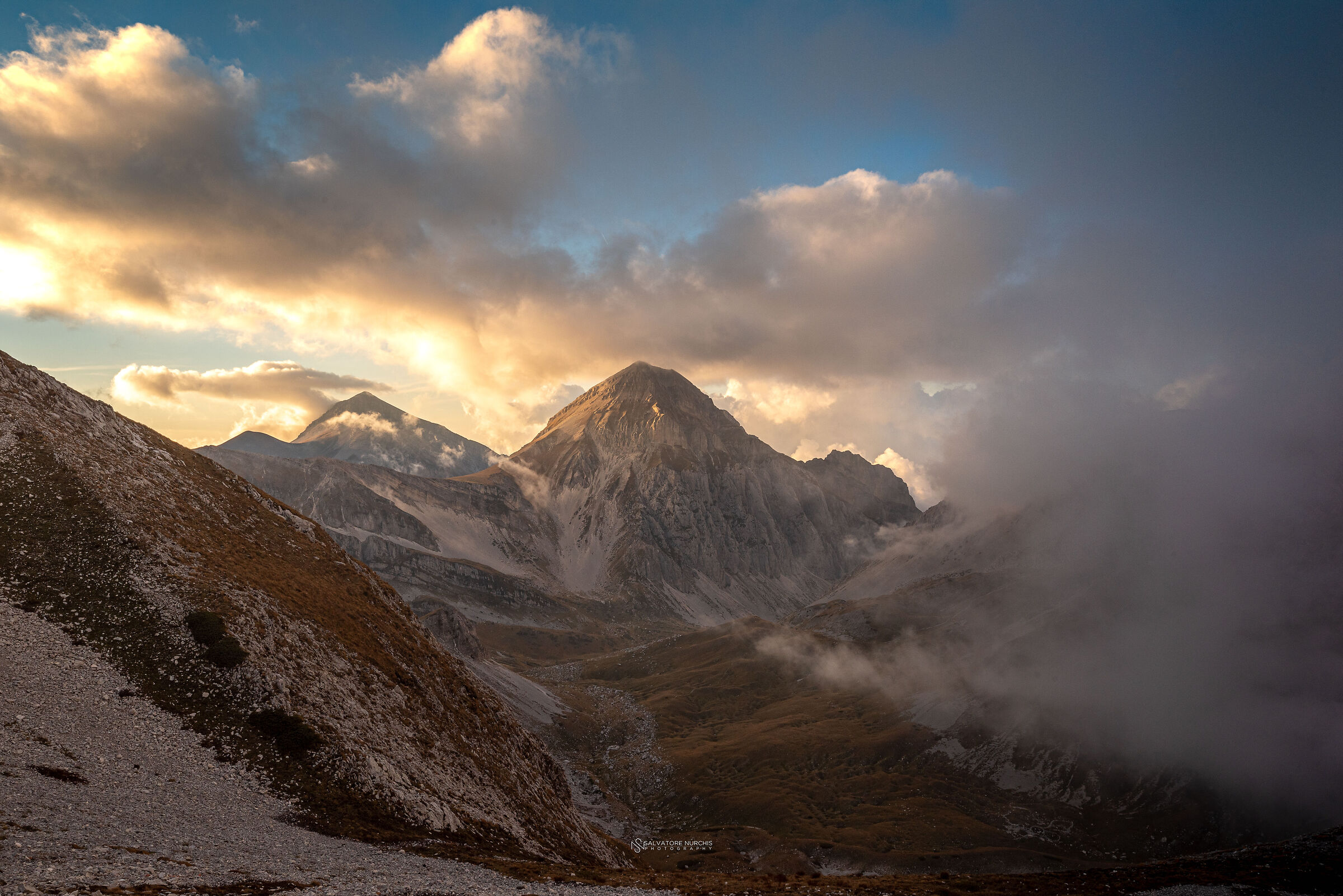Pizzo d'Intermesoli al Tramonto