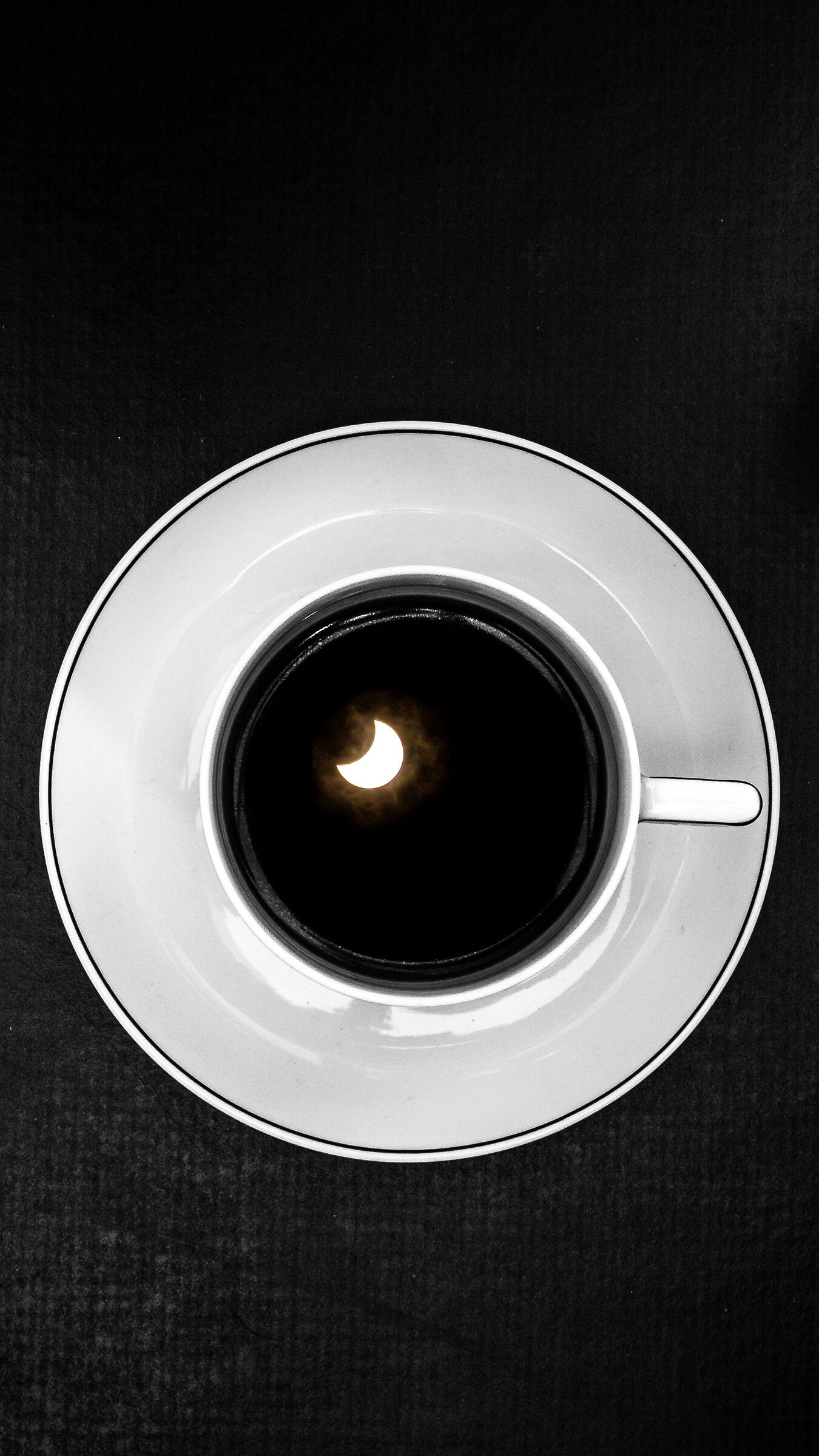 Ops! Mi è caduta l'eclissi nel caffè