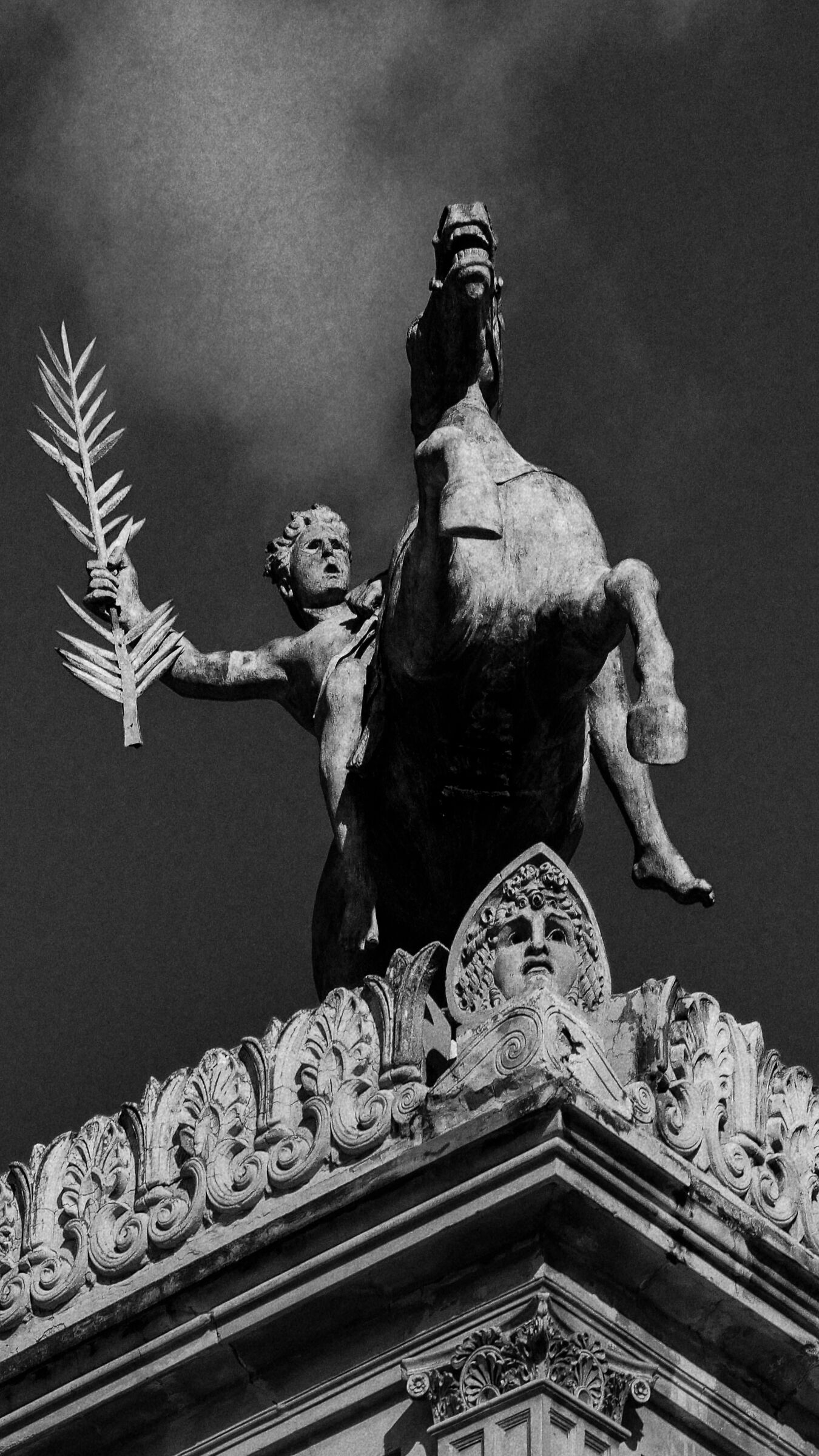 Cavallo rampante - Teatro Politeama