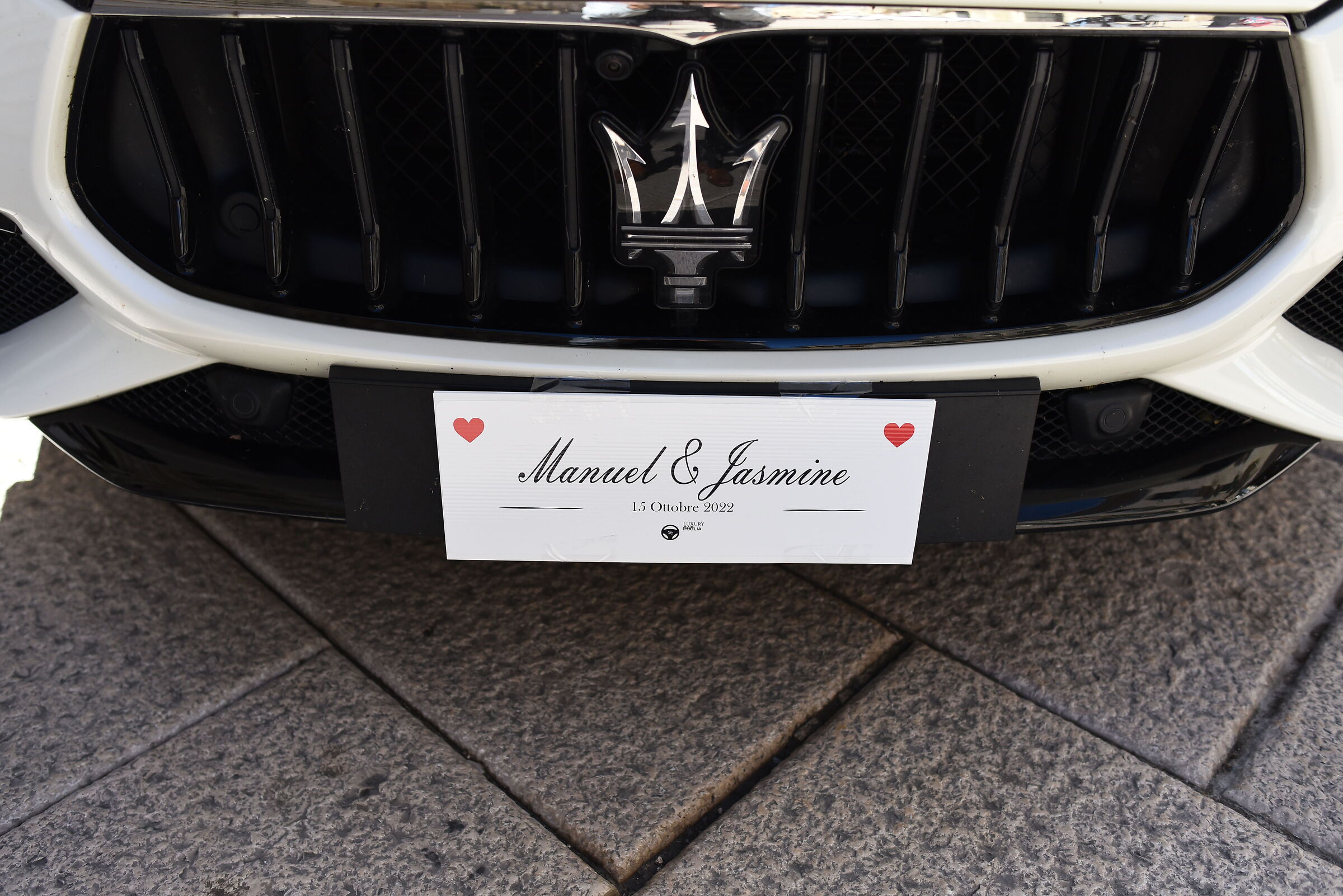 " 1/ 4.0 0 0 ", F. 3.3, ISO 1.0 0 0- Nikon 28, 1.4 E ED