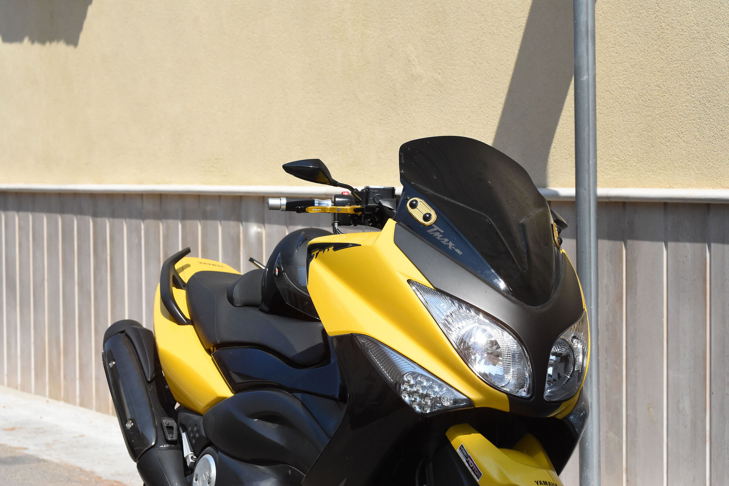 " 1/ 8.0 0 0 " , F. 6.7, ISO 2.0 0 O- Sigma 85, 1....